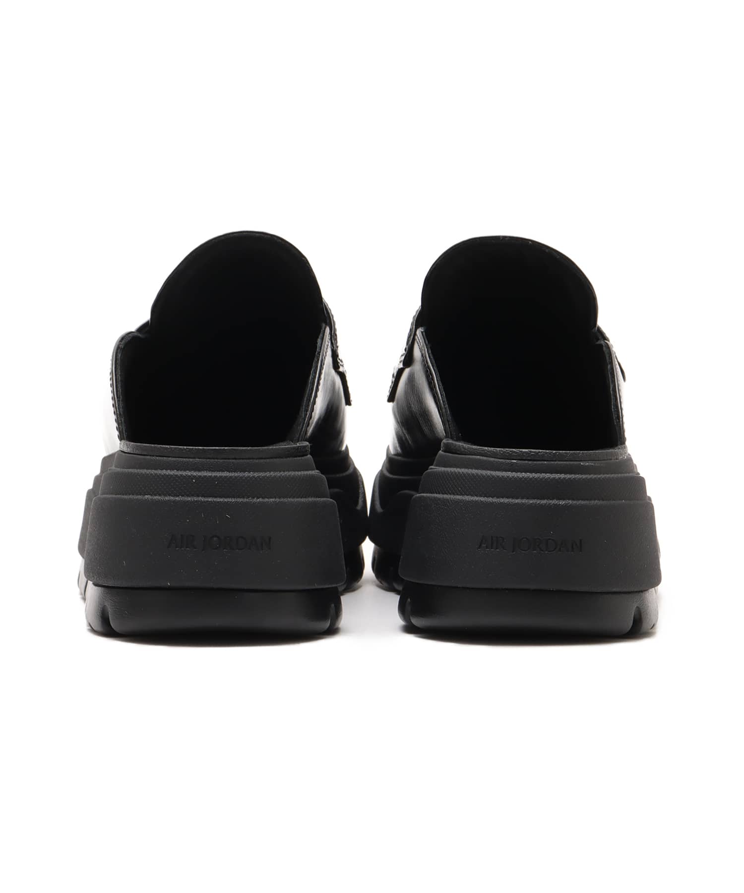 JORDAN BRAND WMNS AIR JORDAN MULE BLACK/METALLIC SILVERの画像