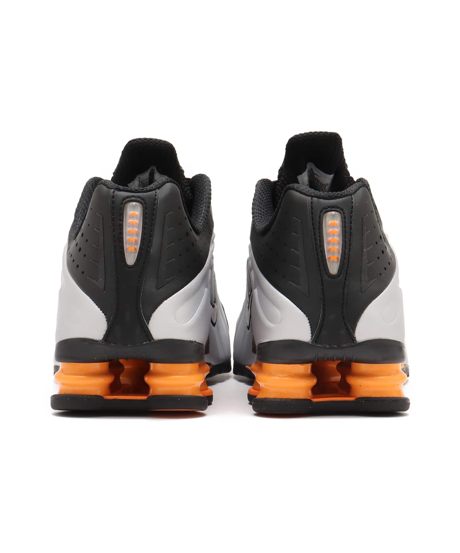 NIKE SHOX R4 BLACK/VAST GREY-BRIGHT MANDARINの画像