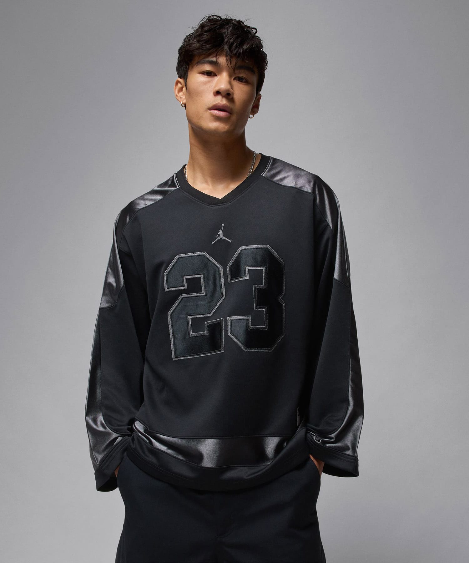 JORDAN BRAND M J BRK CLGTE HOCKEY JSY BLACK/IRON GREY/IRON GREYの画像