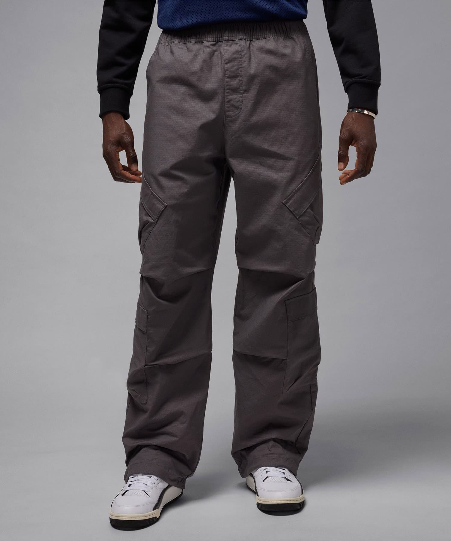 JORDAN BRAND M J FLT UTILITY PANT IRON GREYの画像