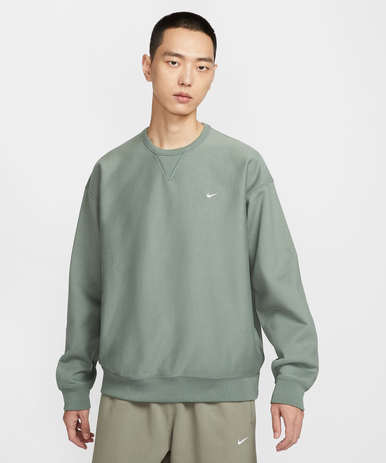 NIKE AS M NL SOLO SWSH BB CREW CLAY GREEN/WHITEの画像