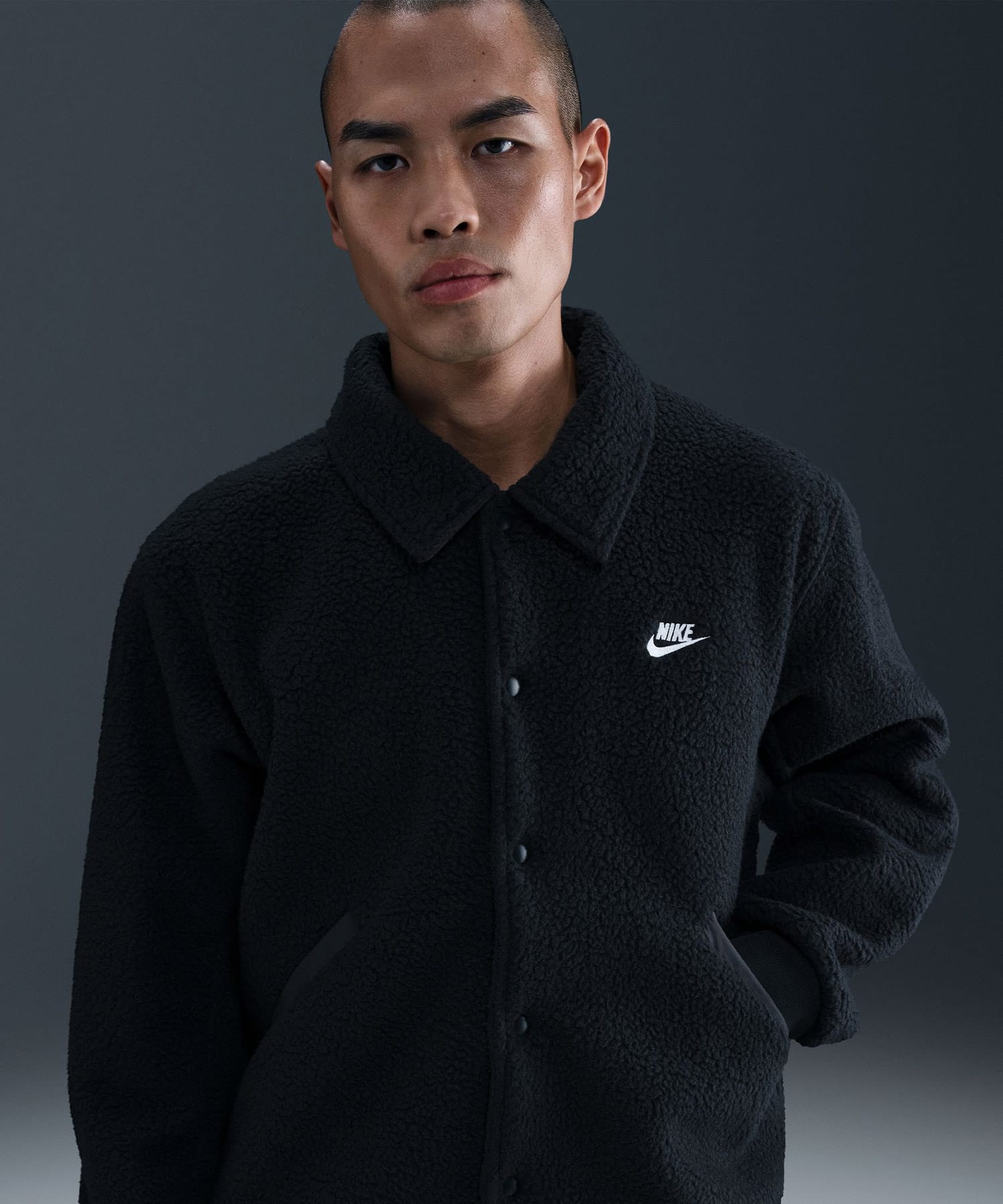 NIKE AS M NK CLUB SHERPA COACHES JK BLACK/WHITEの画像