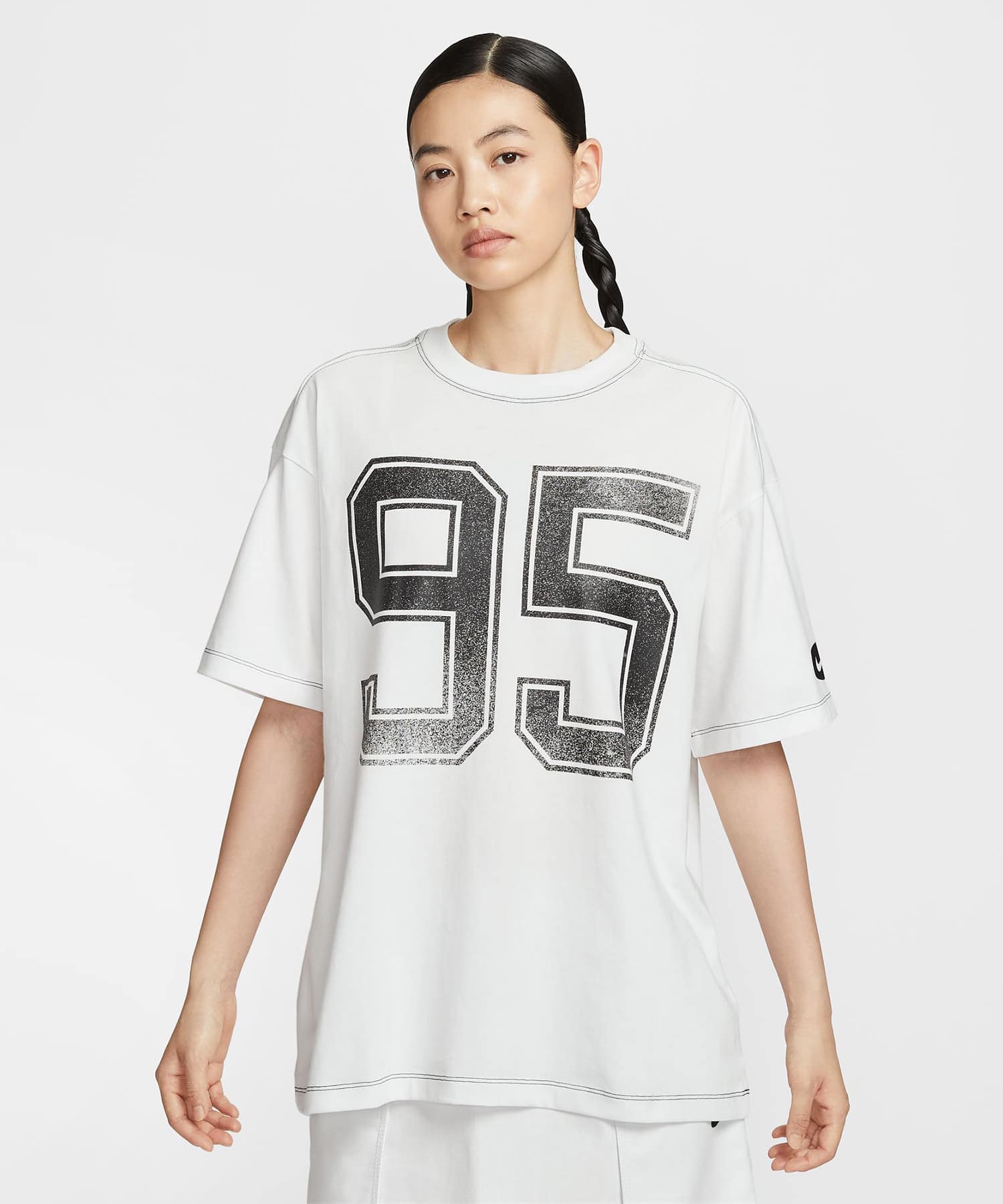 NIKE AS W NSW STREET SS OS TEE SUMMIT WHITEの画像