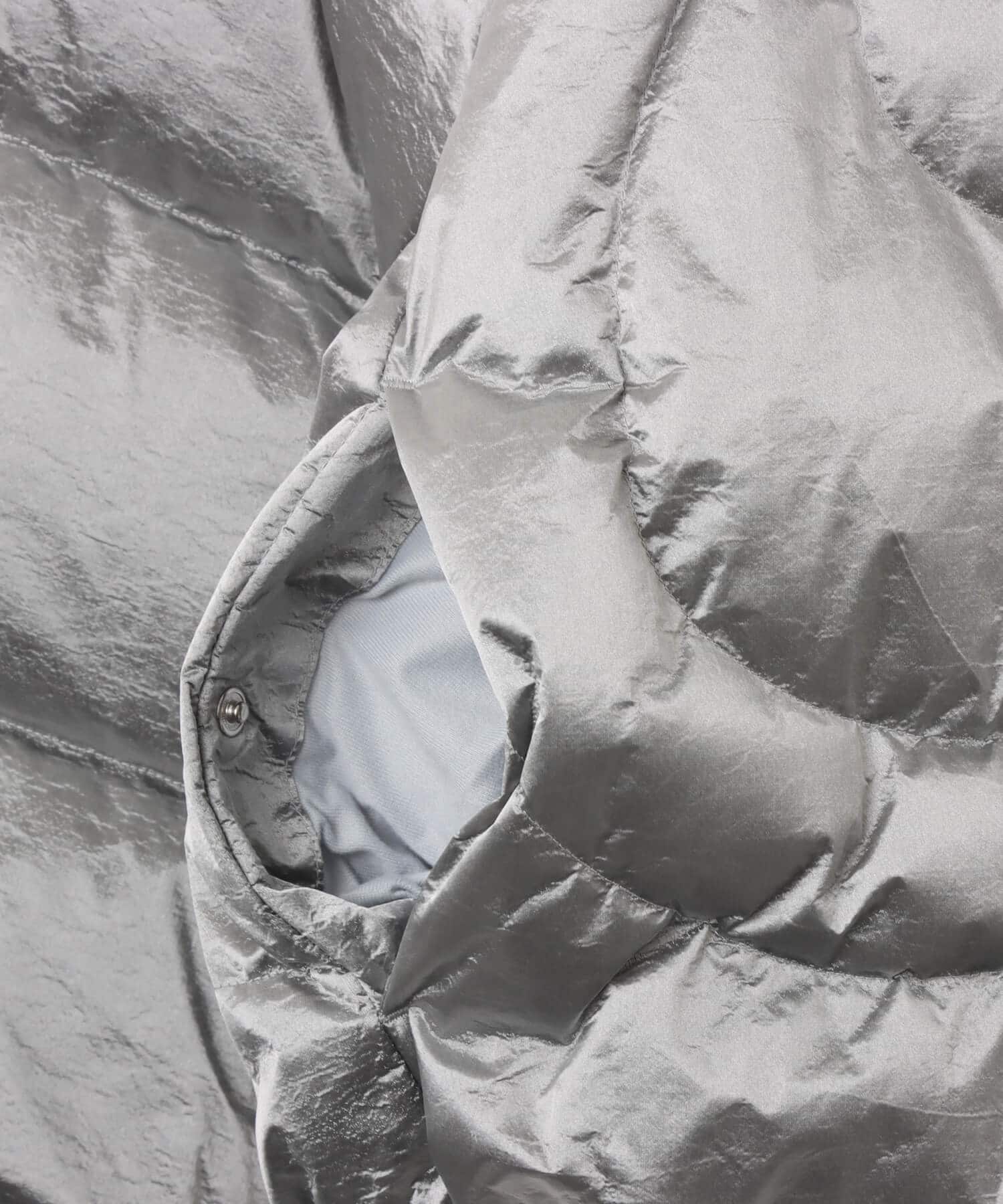 NIKE AS W NSW TF DWN MTLC SWSH PFR METALLIC SILVER/LT SMOKE GREYの画像