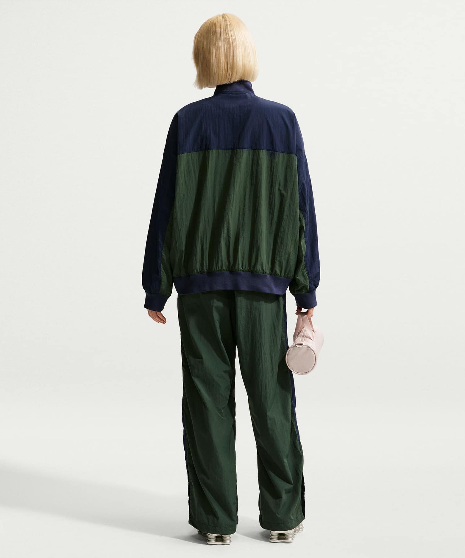 NIKE AS W NSW PARACHUTE HR PANT GREENの画像