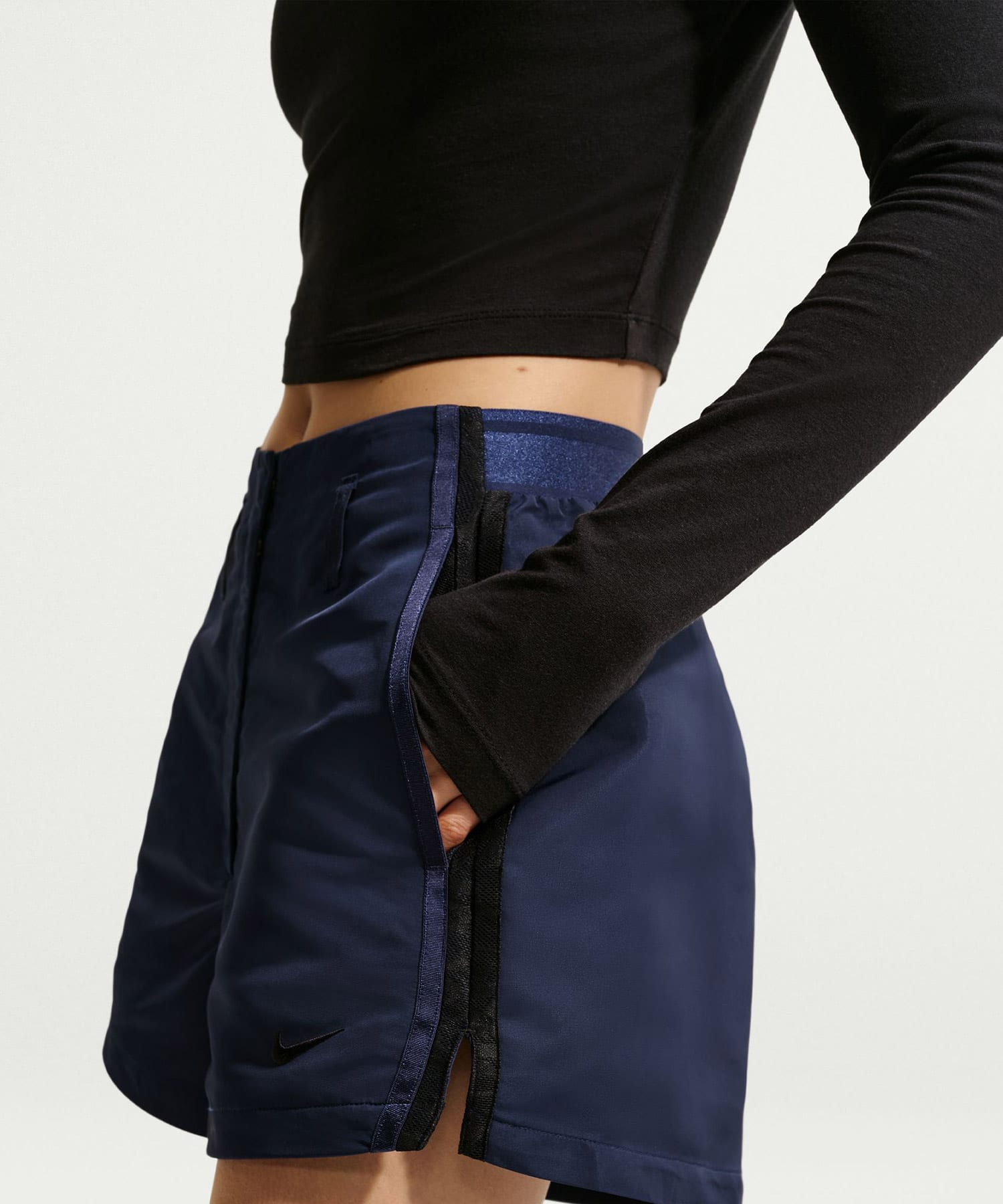 NIKE AS W NK ELEVATED STREET 2' SHO MIDNIGHT NAVY/BLACK/(BLACK)の画像