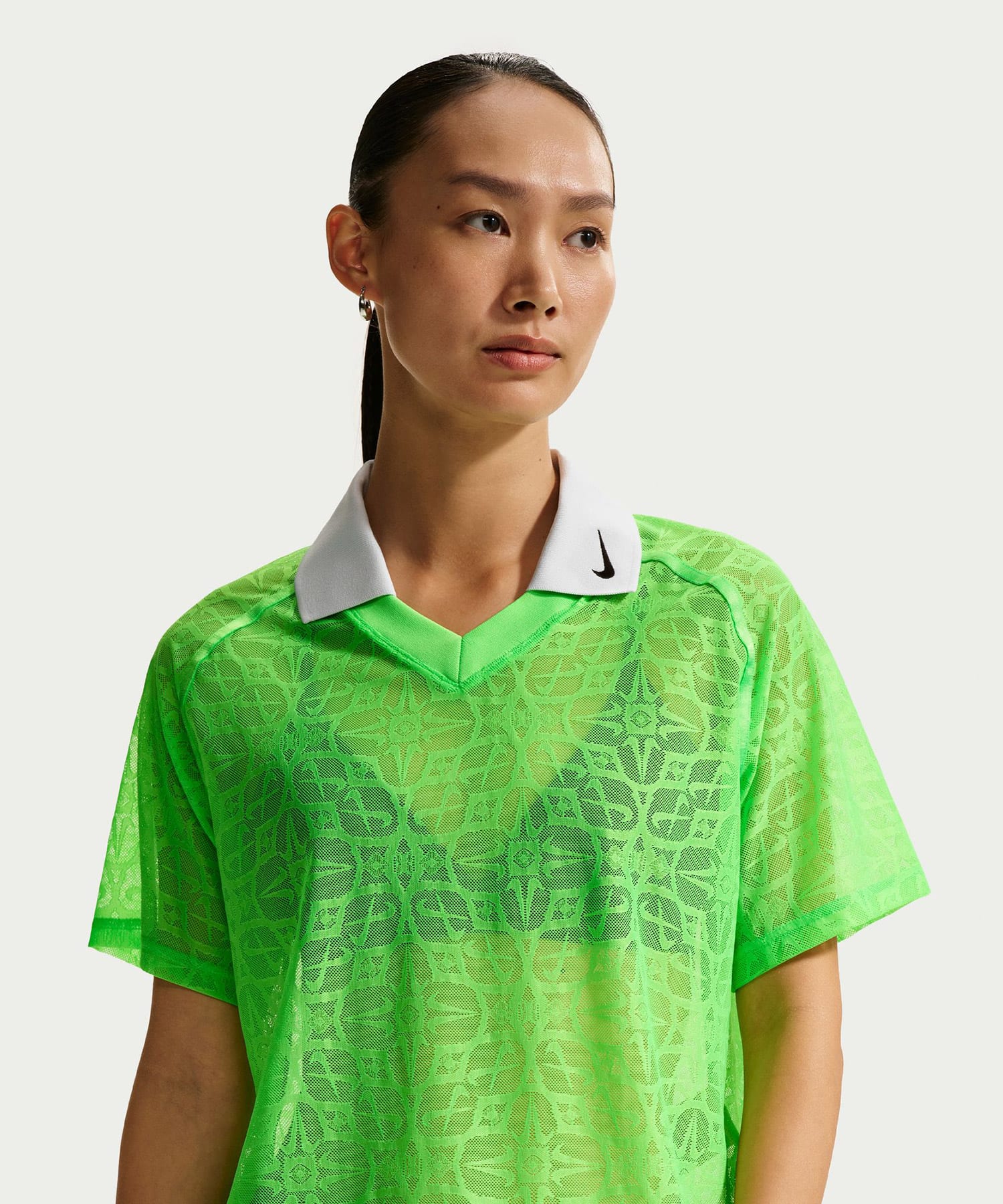 NIKE AS W NK STREET LACE POLO JSY GREEN STRIKE/PURE PLATINUM/(BLACK)の画像