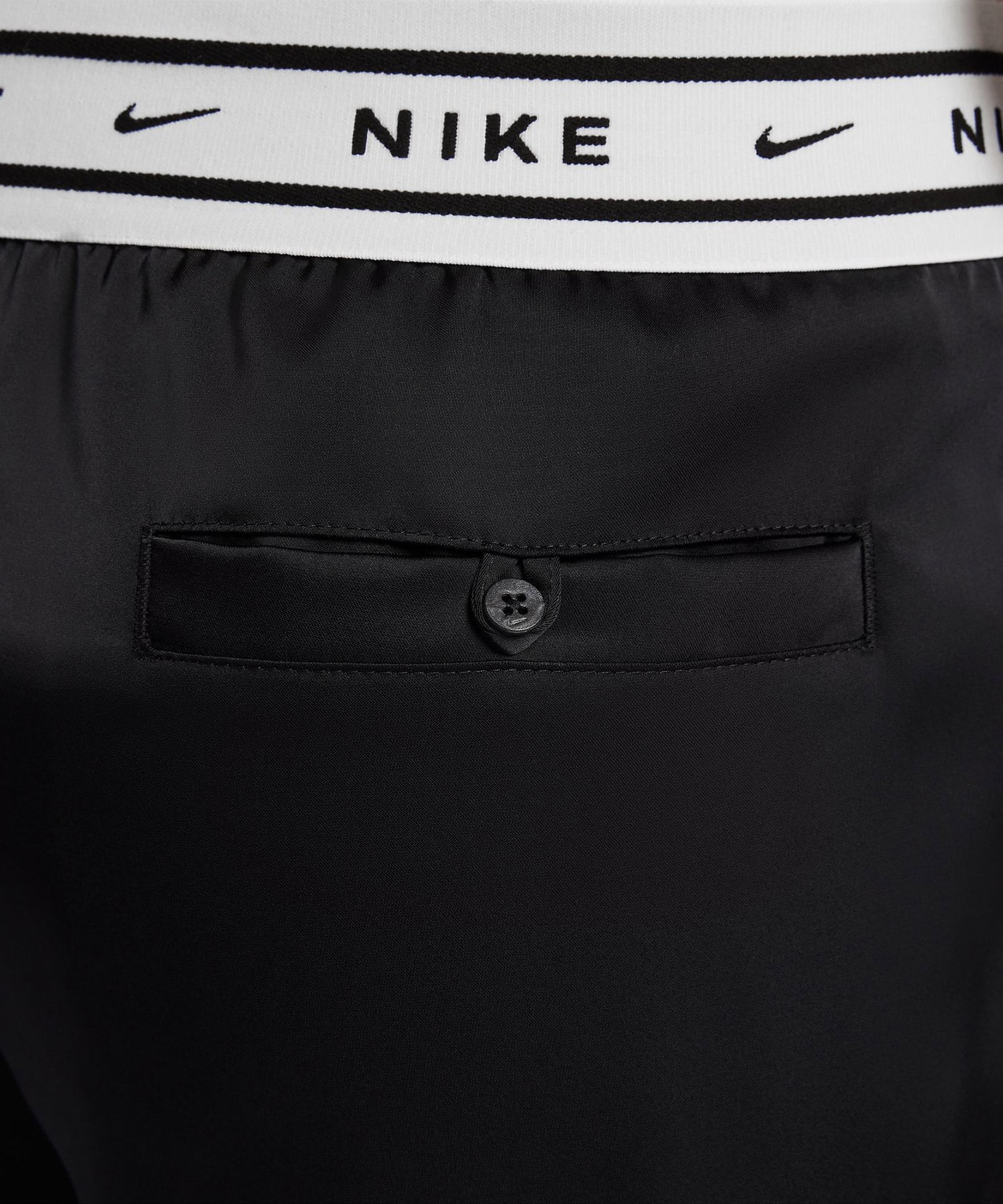 NIKE AS W NSW OFFLN WVN STN PANT BLACKの画像