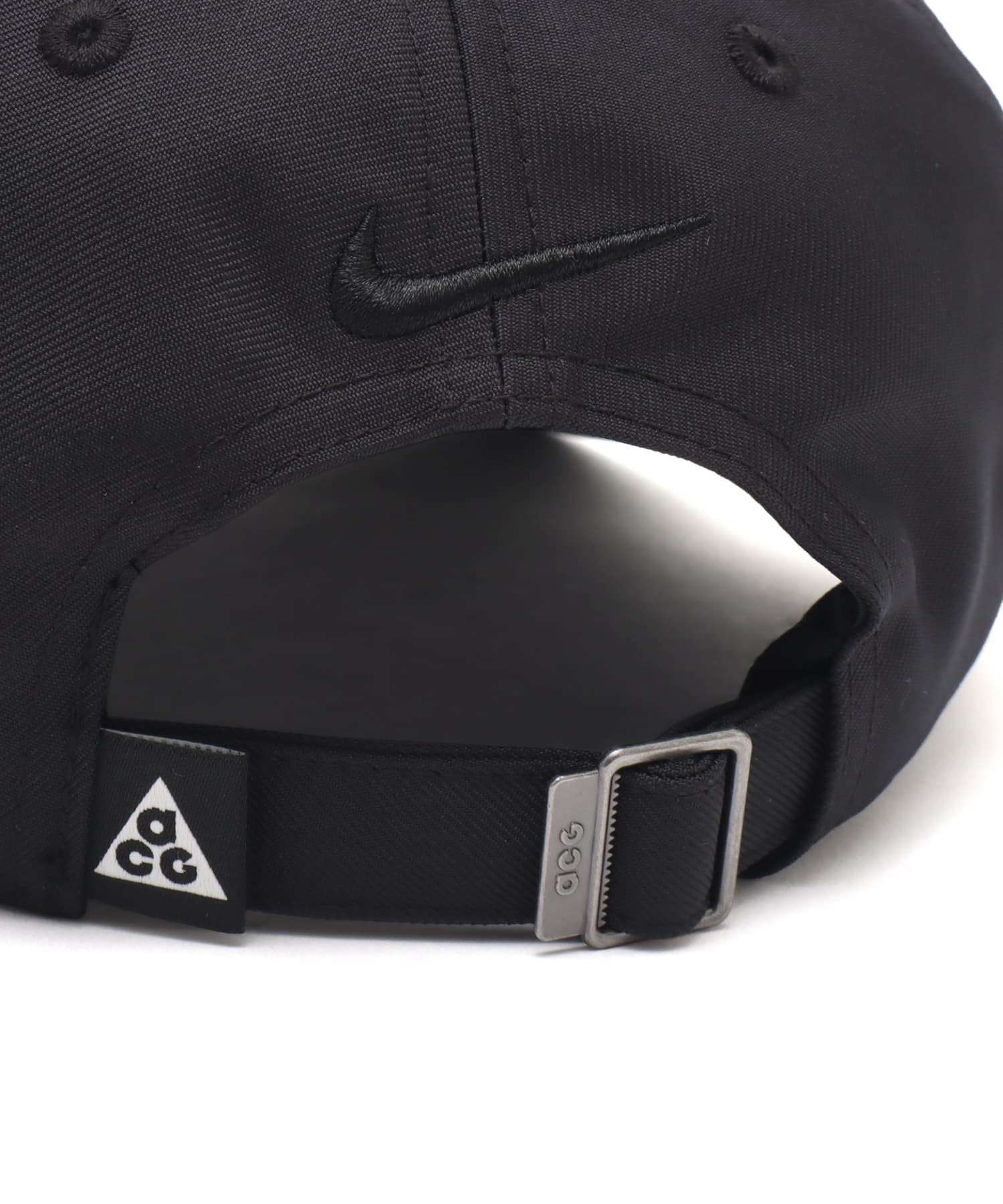 NIKE U NK CLUB CAP U CB ACG L BLACK/BLACK/BLACK/(BLACK)の画像
