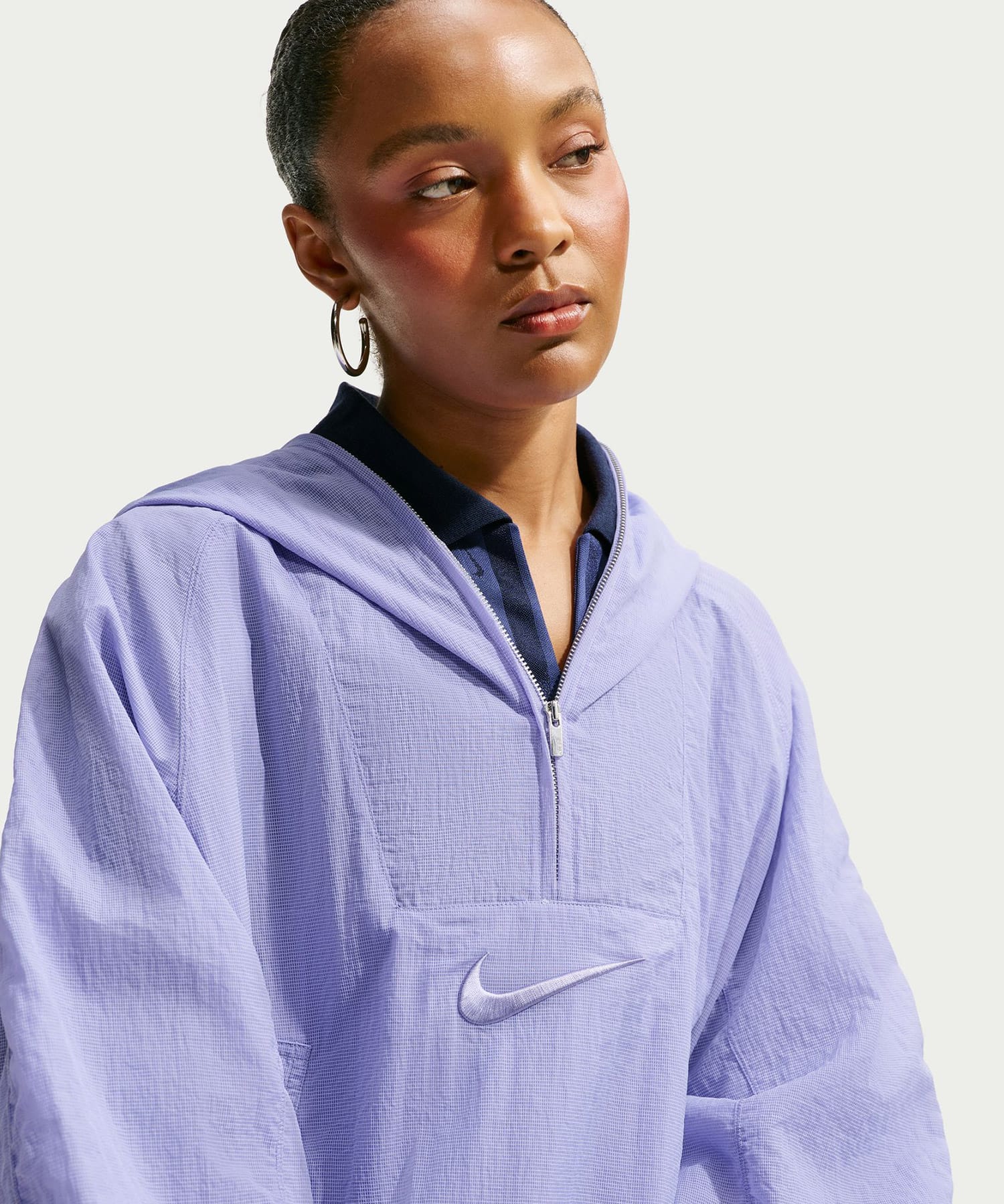 NIKE W RNWY LT WT JACKET PURPLEの画像