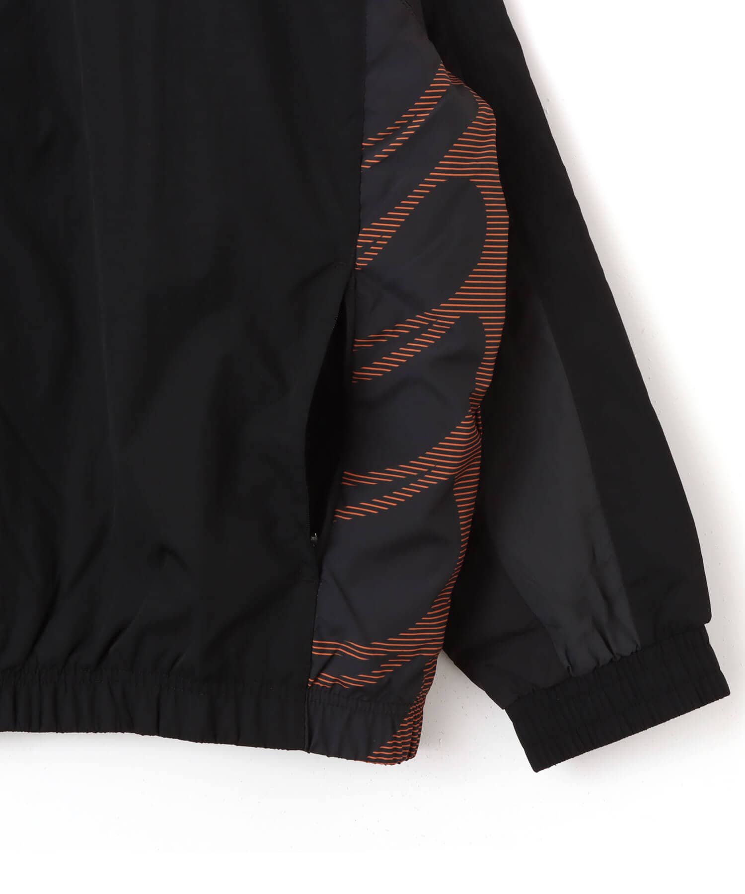NIKE M NSW TN TRACKTOP WVN BLACK/DK SMOKE GREYの画像