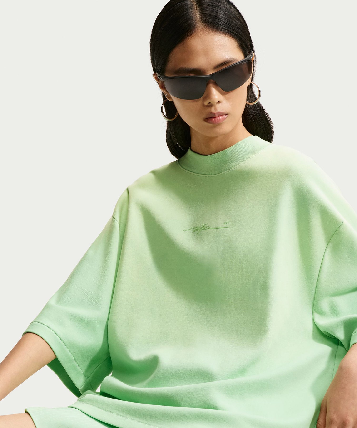 NIKE W NRG NK SS TOP GREENの画像