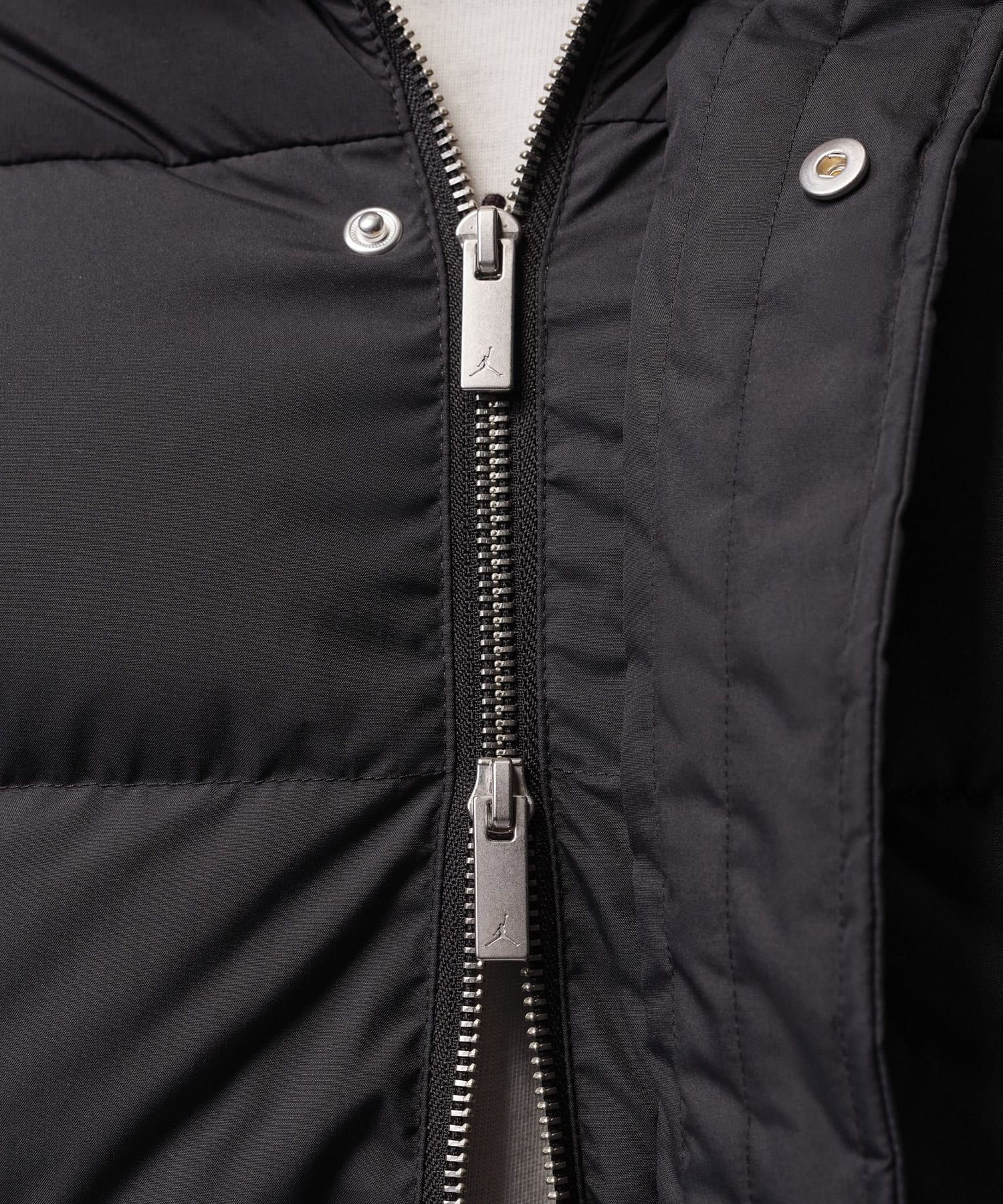 JORDAN BRAND M J FLT DOWN PUFFER BLACKの画像