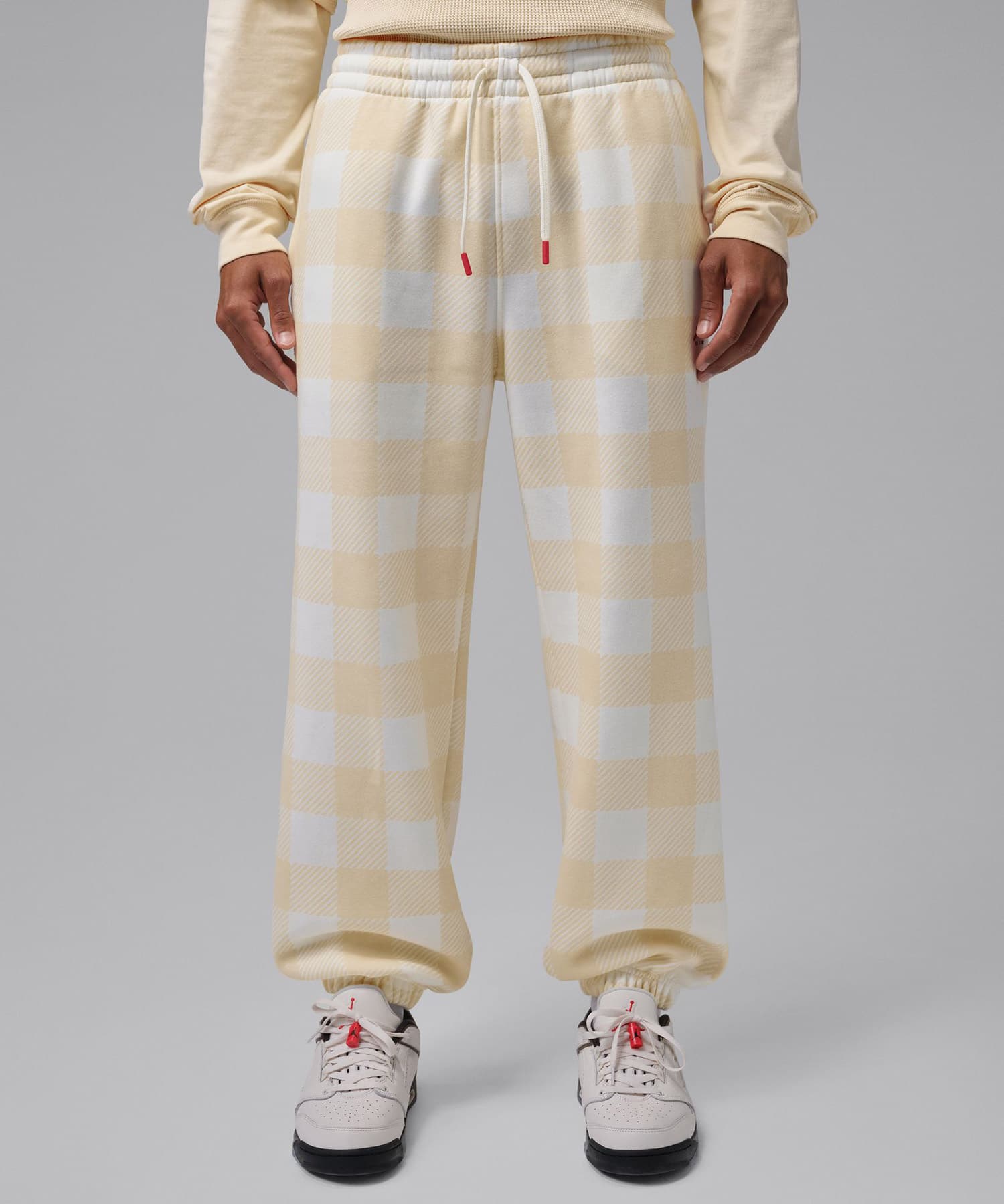 JORDAN BRAND M J BRK SSNL FRSD CUFF PNT BEIGEの画像