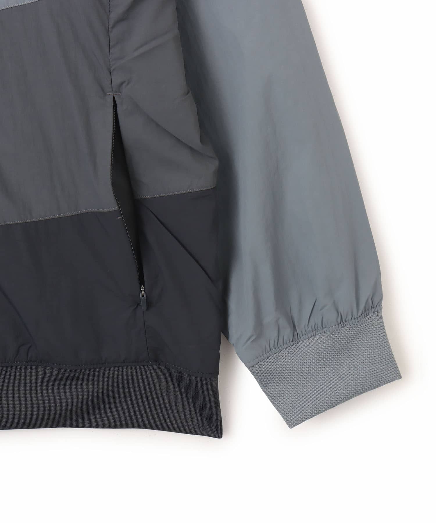 NIKE M NSW AIR MAX 95 WVN JKT GRAYの画像