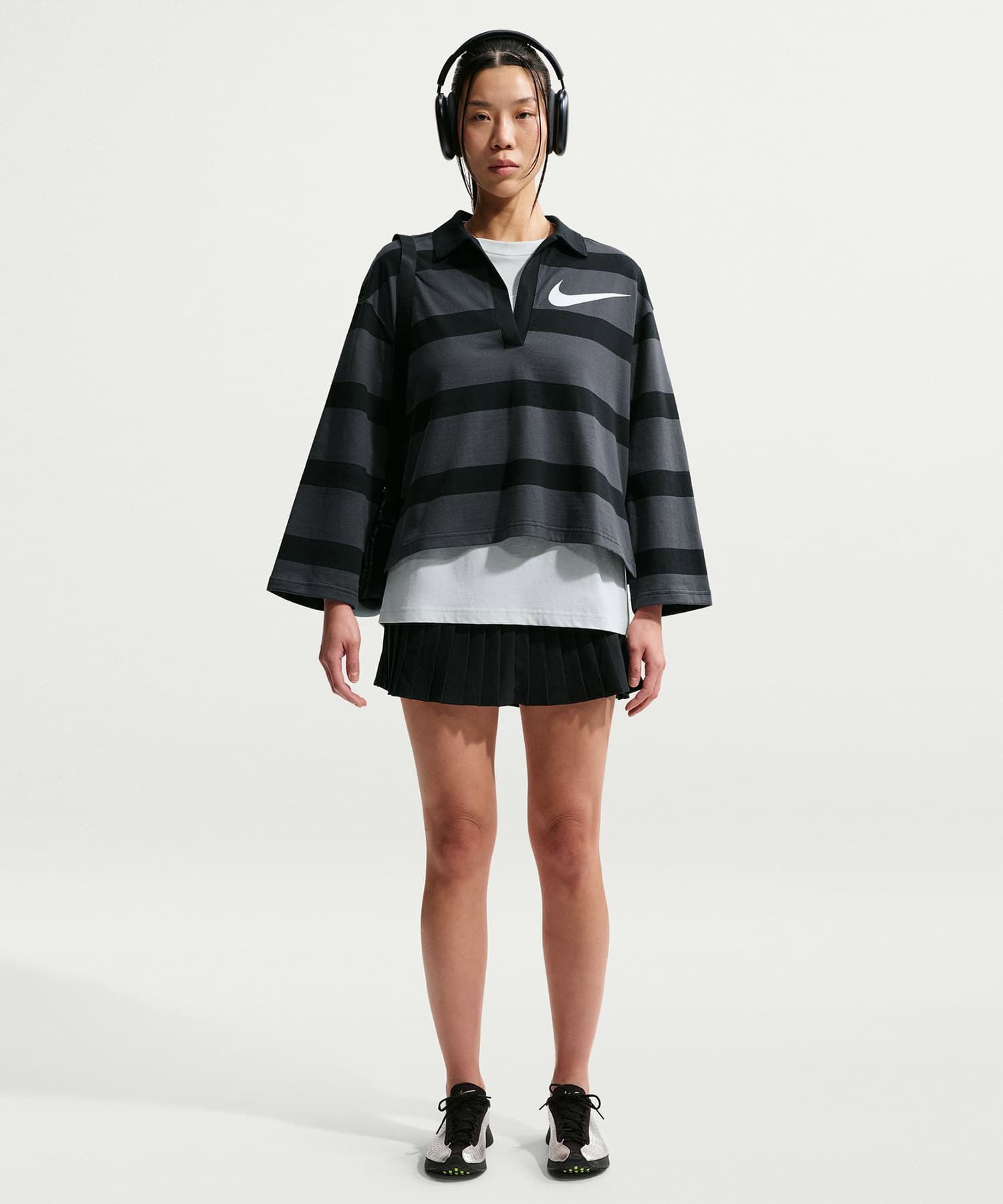 NIKE AS W NSW PREP TOP GRAYの画像