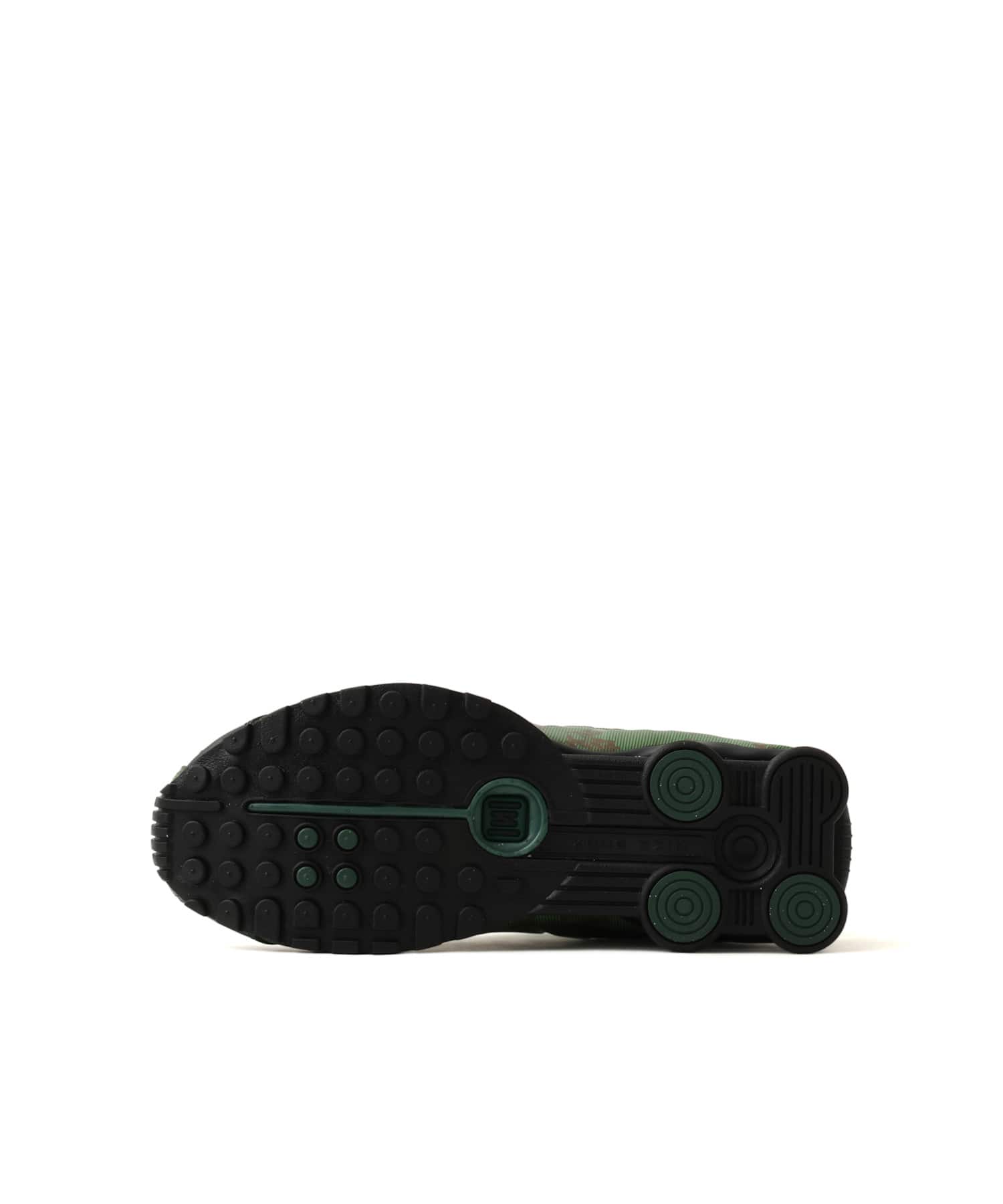 NIKE SHOX R4 SP NOBLE GREEN/BLACK-TM KELLY GREEN-ROUGH GREEN-MTLC SILVERの画像
