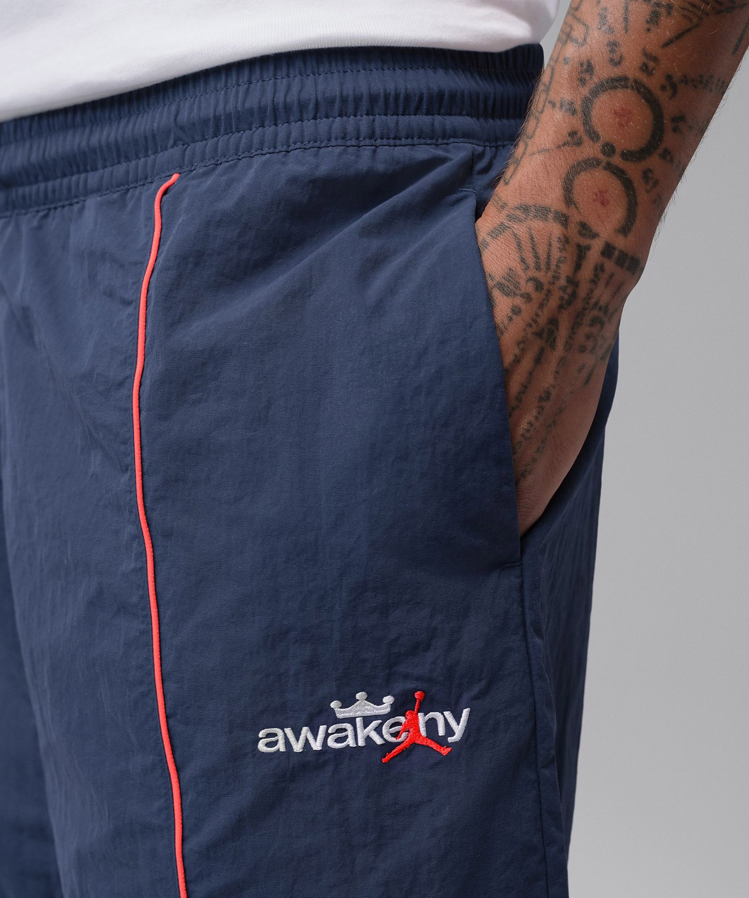 JORDAN BRAND M J AWAKE NY TRACK PANT NAVYの画像