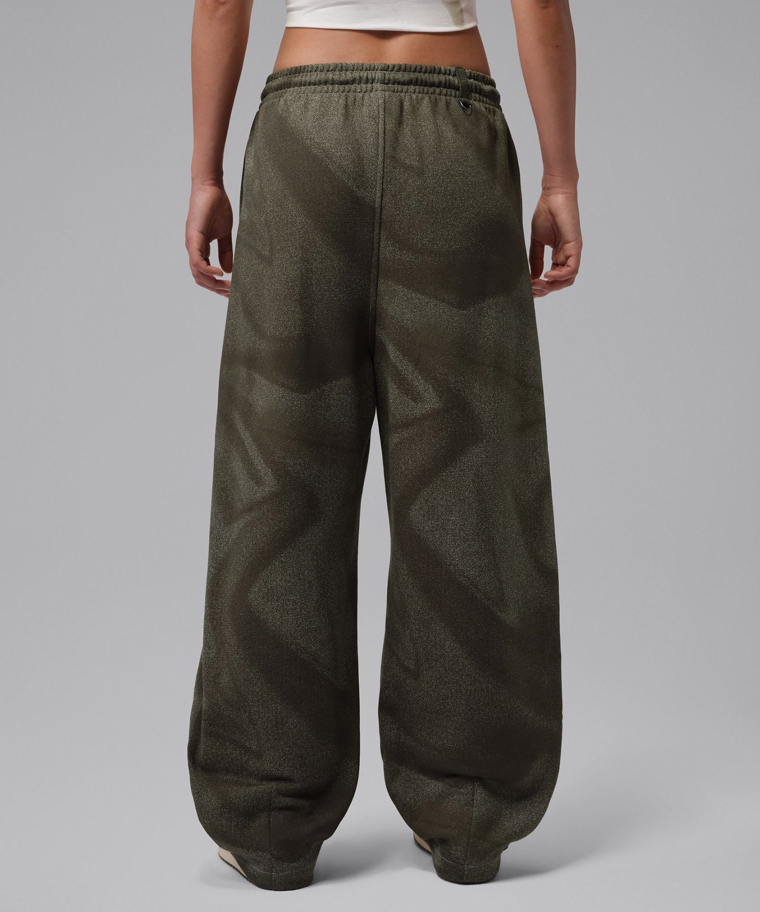 JORDAN BRAND AS W J FLC BAGGY PNT WJDN APLA SPRUCE FOG/CARGO KHAKIの画像