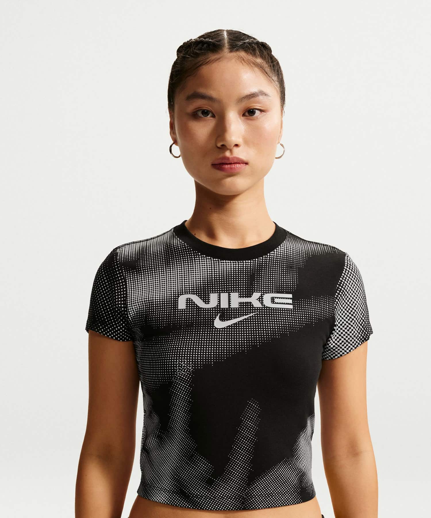 NIKE AS W NSW CHLL KNT CROP OC9 TEE BLACKの画像