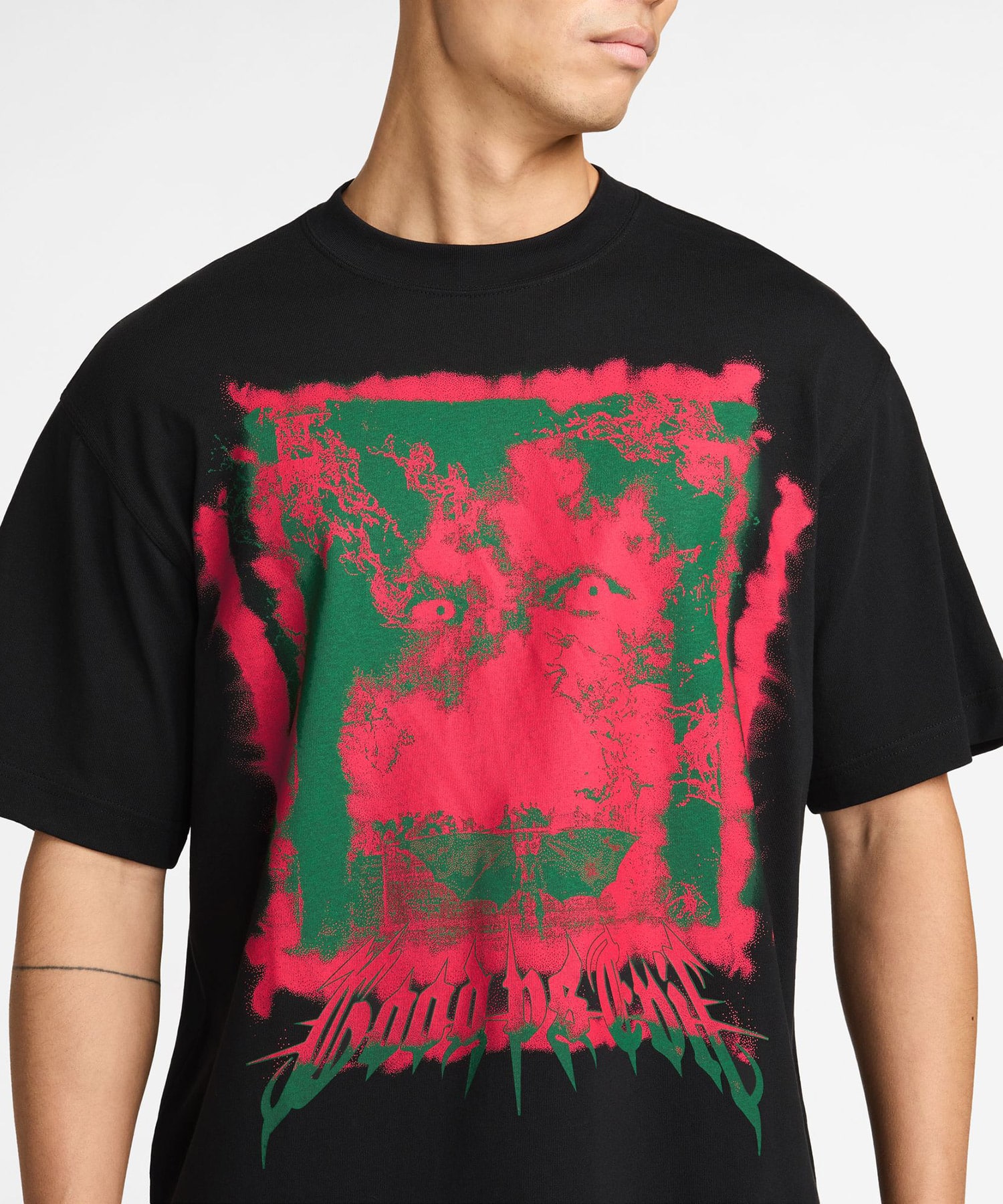 NIKE AS U NSW TEE LSE GOOD VS EVIL BLACKの画像