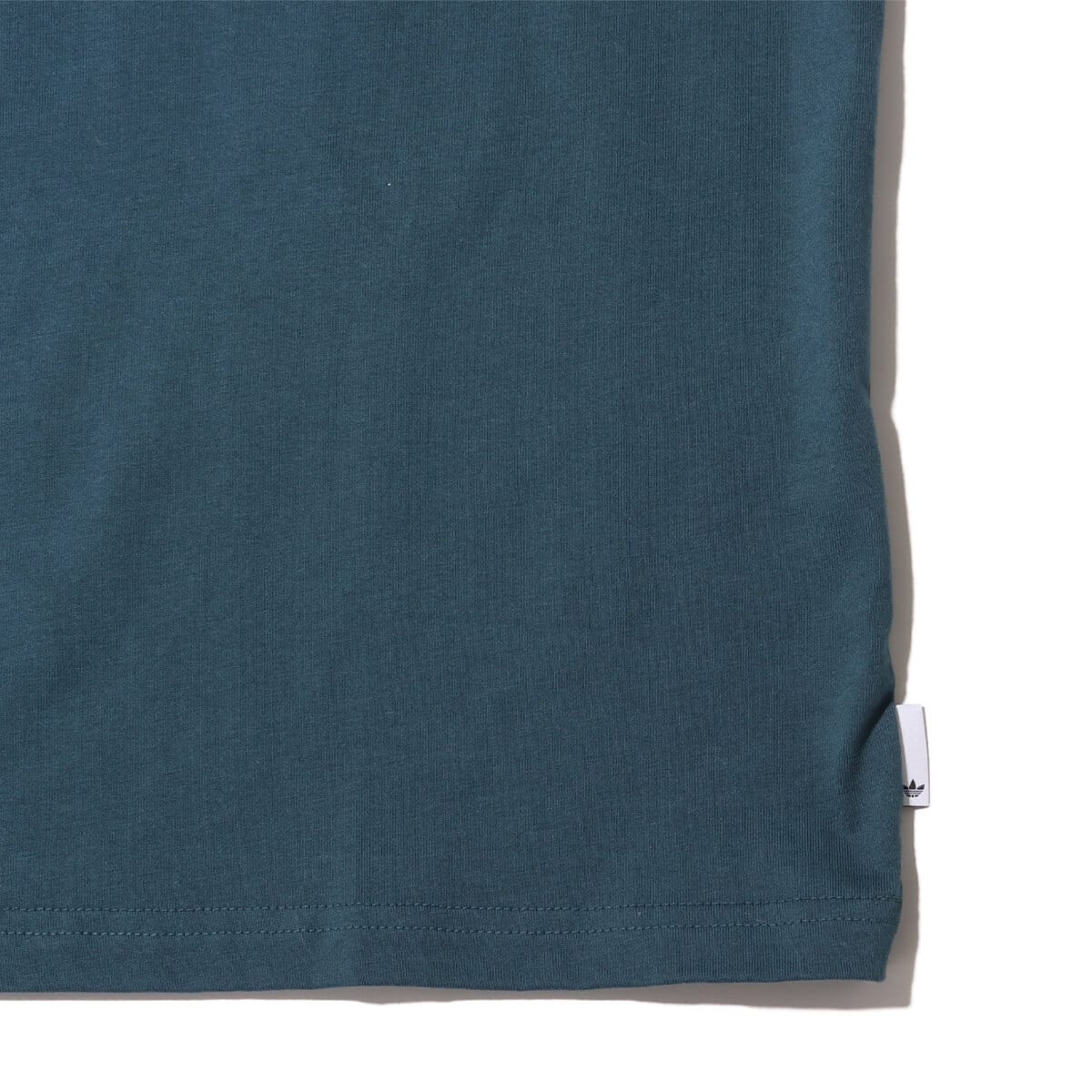 adidas LEISURE TEE ARCNGTの画像