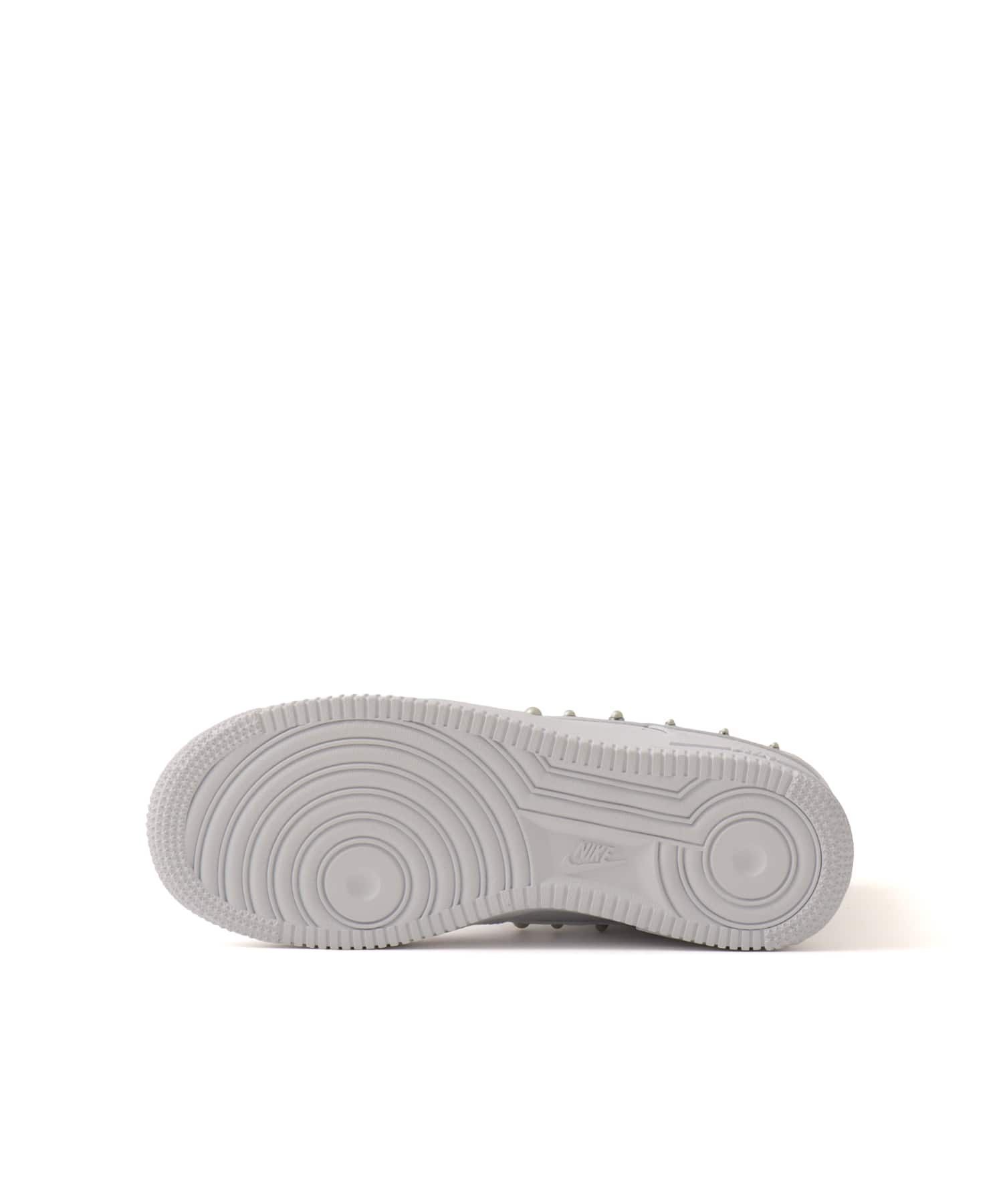 NIKE WMNS AIR FORCE 1 '07 WHITE/WHITE-METALLIC SILVERの画像