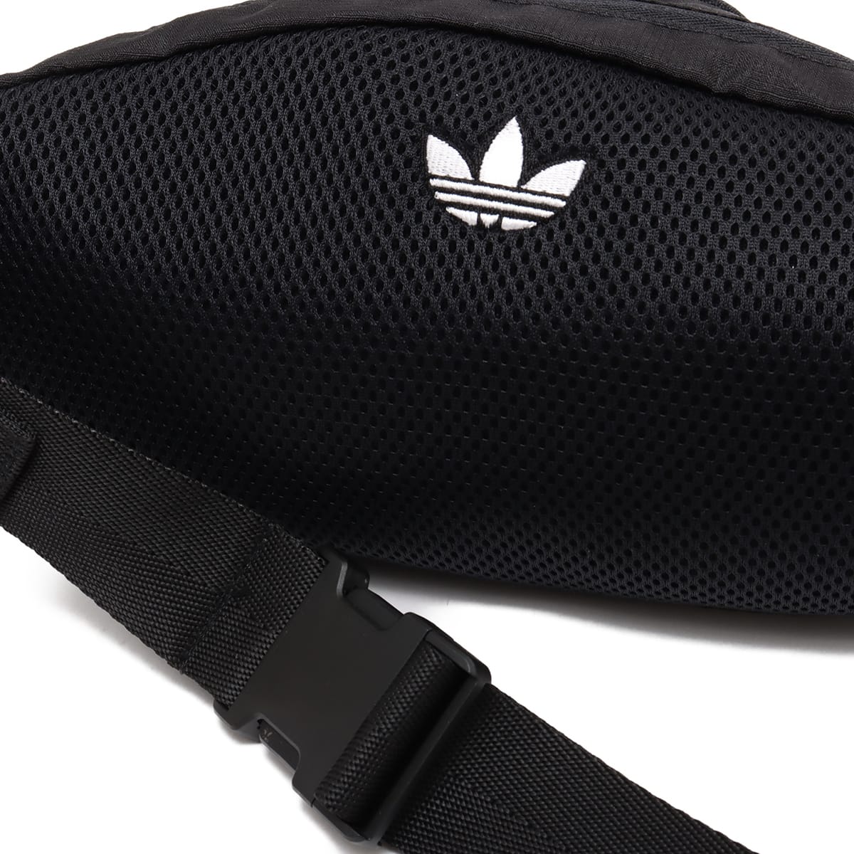 adidas 100T BAG BLACK の画像