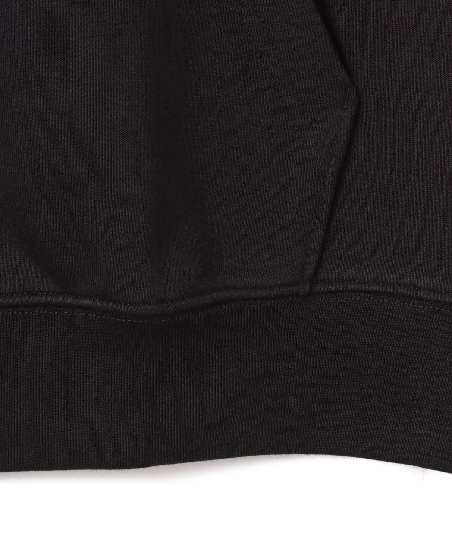 adidas TREFOIL ESSENTIALS LOOSE HOODIE ブラックの画像