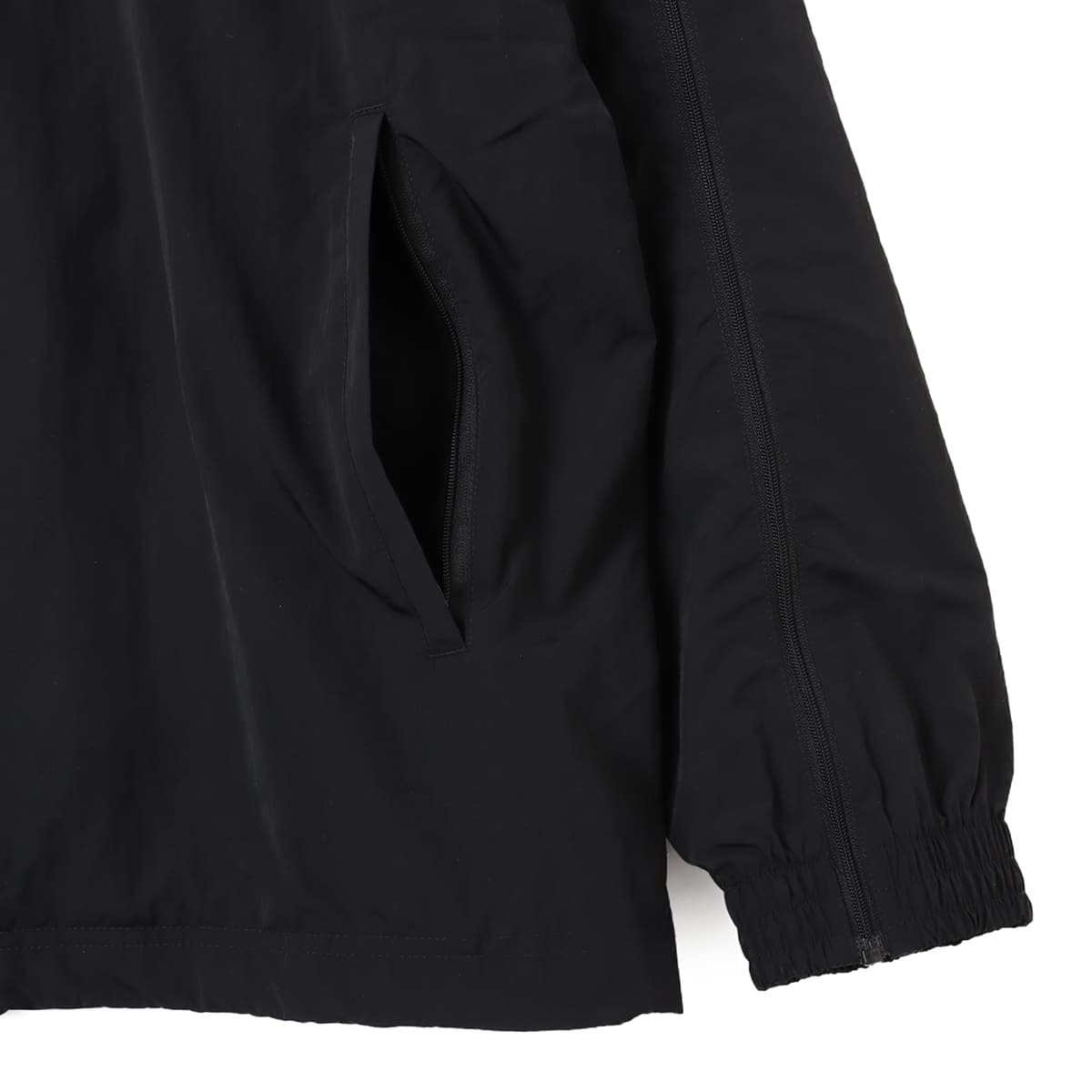 adidas SST TRACK TOP ブラックの画像
