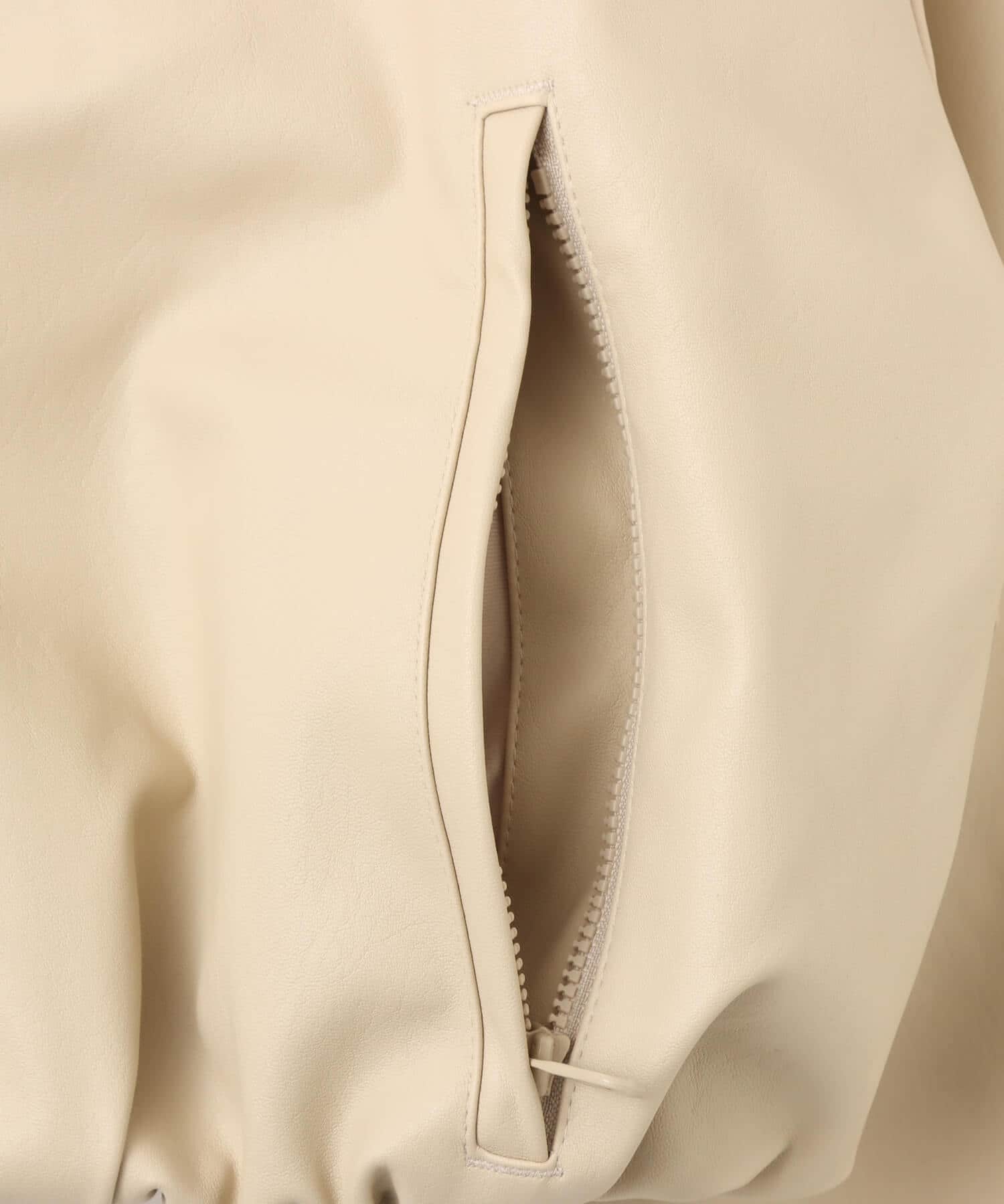 adidas PLEATHER BOMBER ストーンカーキの画像