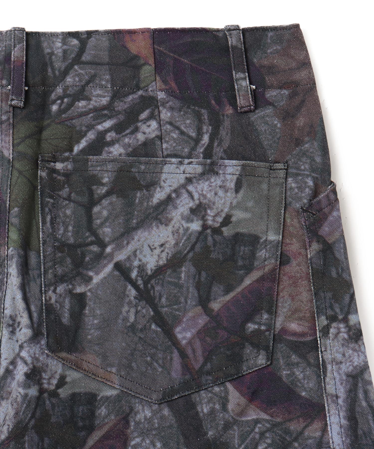 adidas CAMO CHINO SHORT ブラックの画像