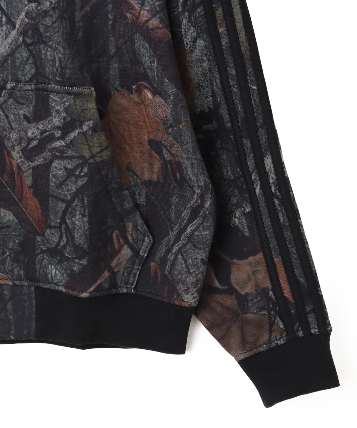 adidas CAMO HOODED FULL-ZIP ブラックの画像