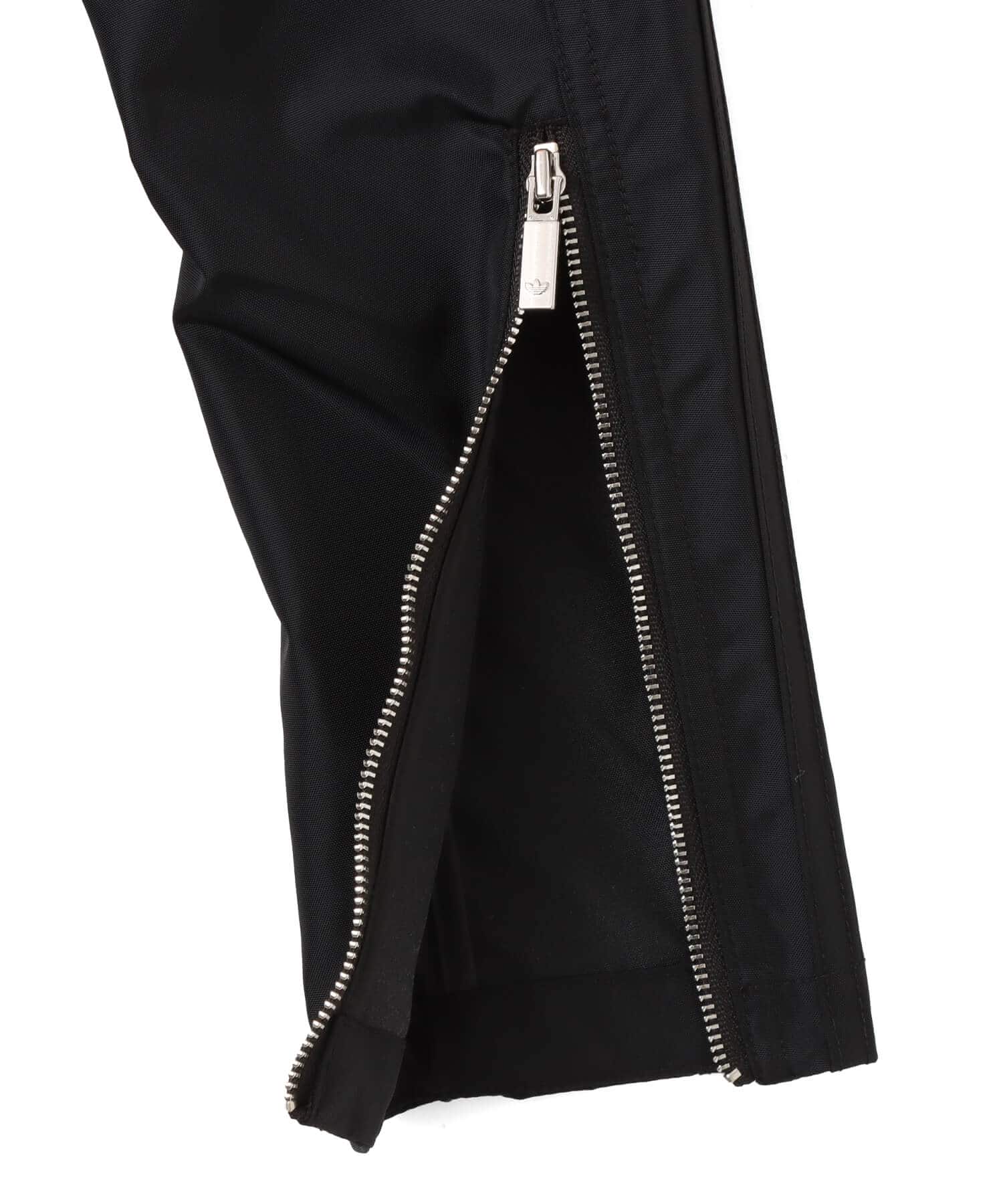 adidas MIAOU JACKET ブラックの画像