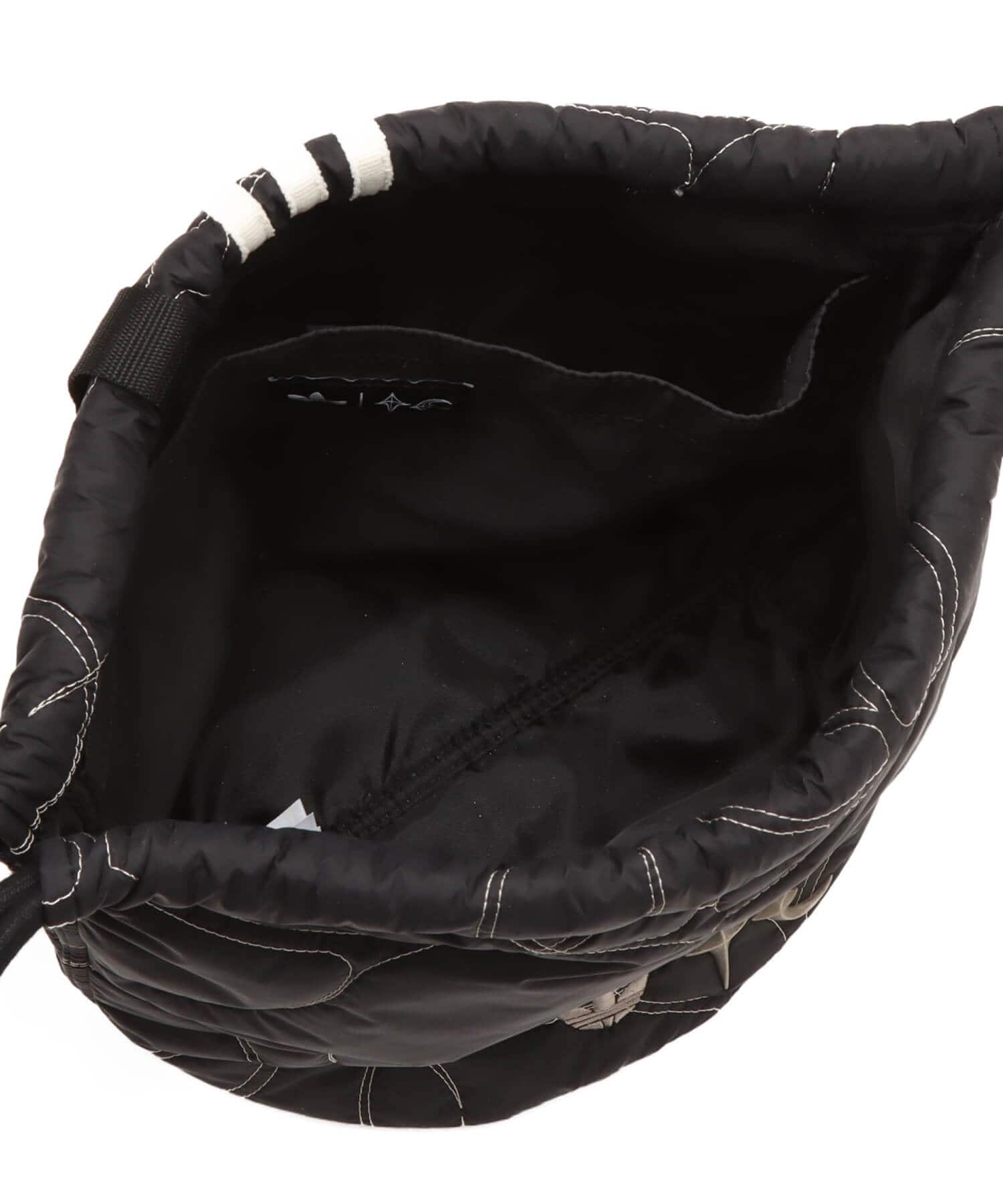 adidas THUG CLUB PADDED BAG ブラックの画像