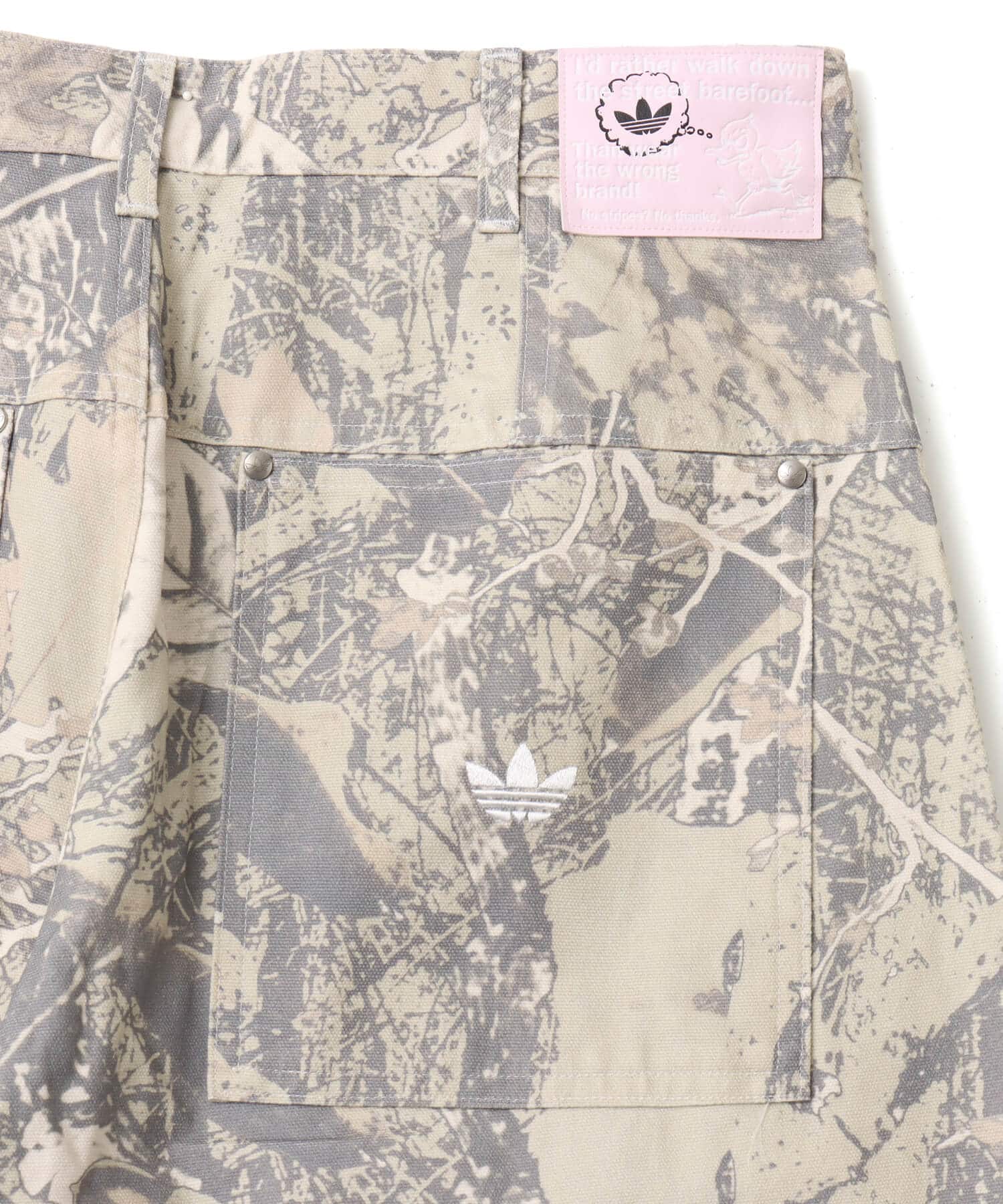 adidas Originals CANVAS CARGO WORKPANT パテグレー/グレースリー/ワンダーベージュの画像