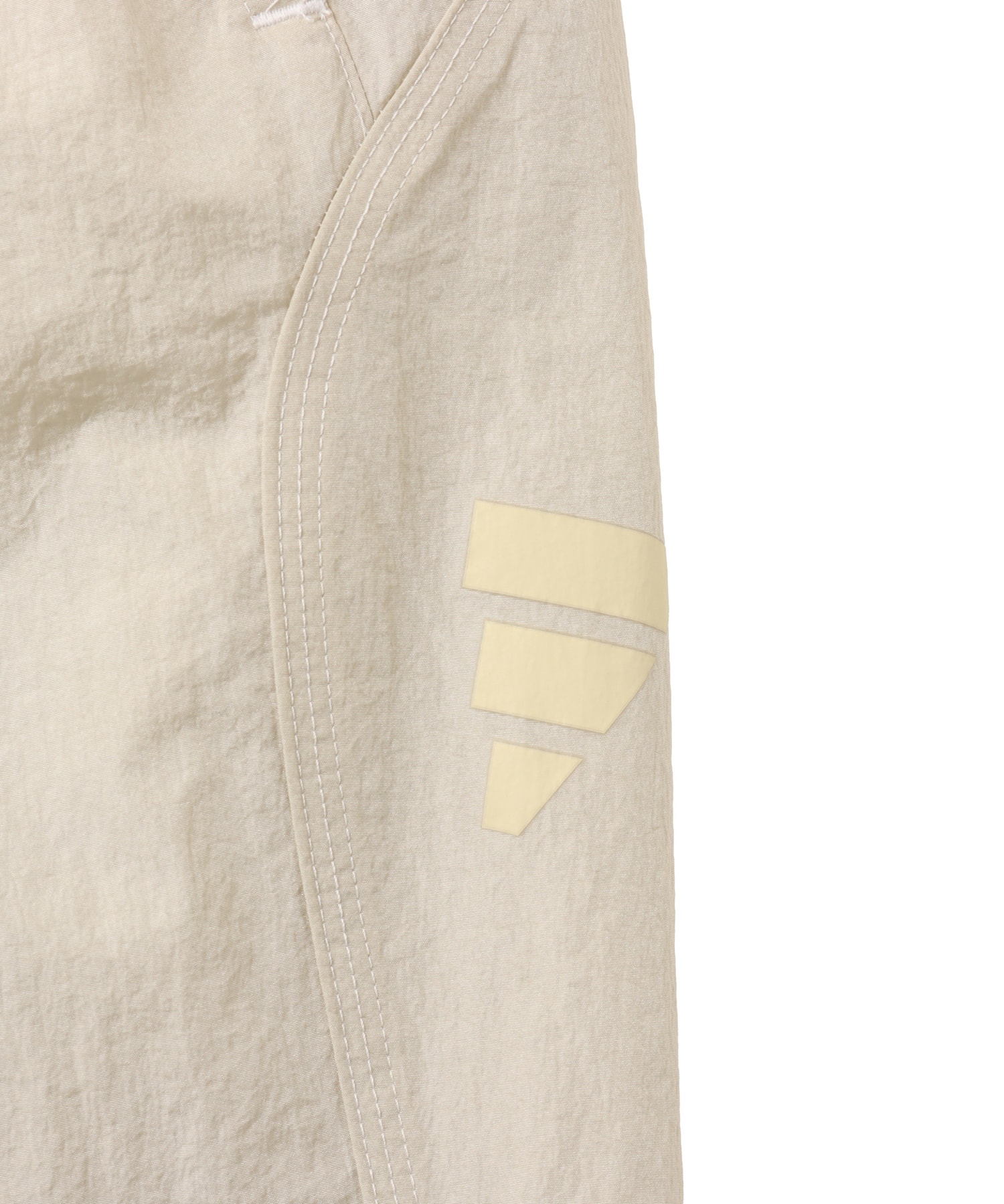 adidas DAY//Ø WOVEN PANTS W パテグレーの画像