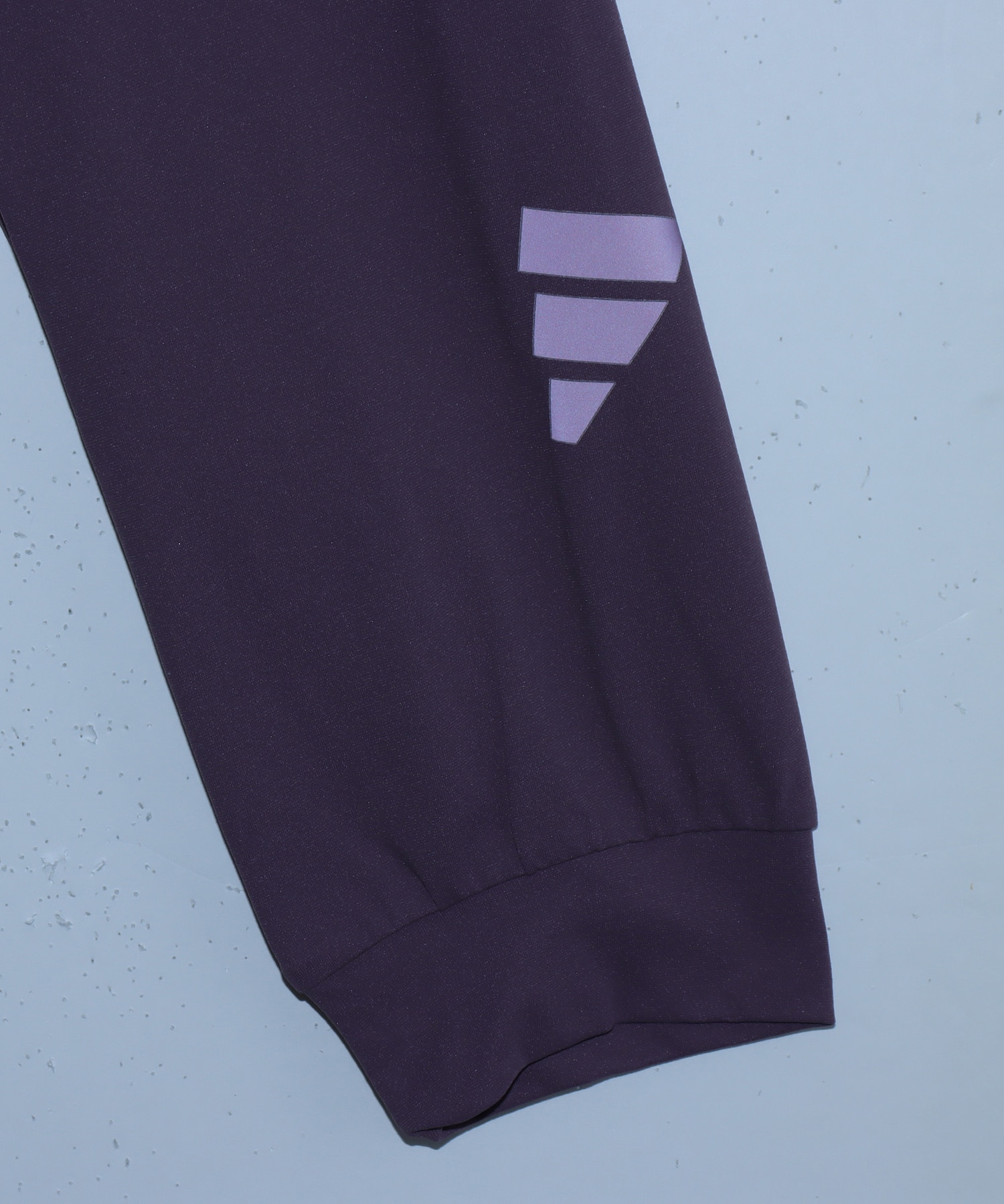 adidas DAY//Ø LONG SLEEVE TEE M シャドーフィグの画像