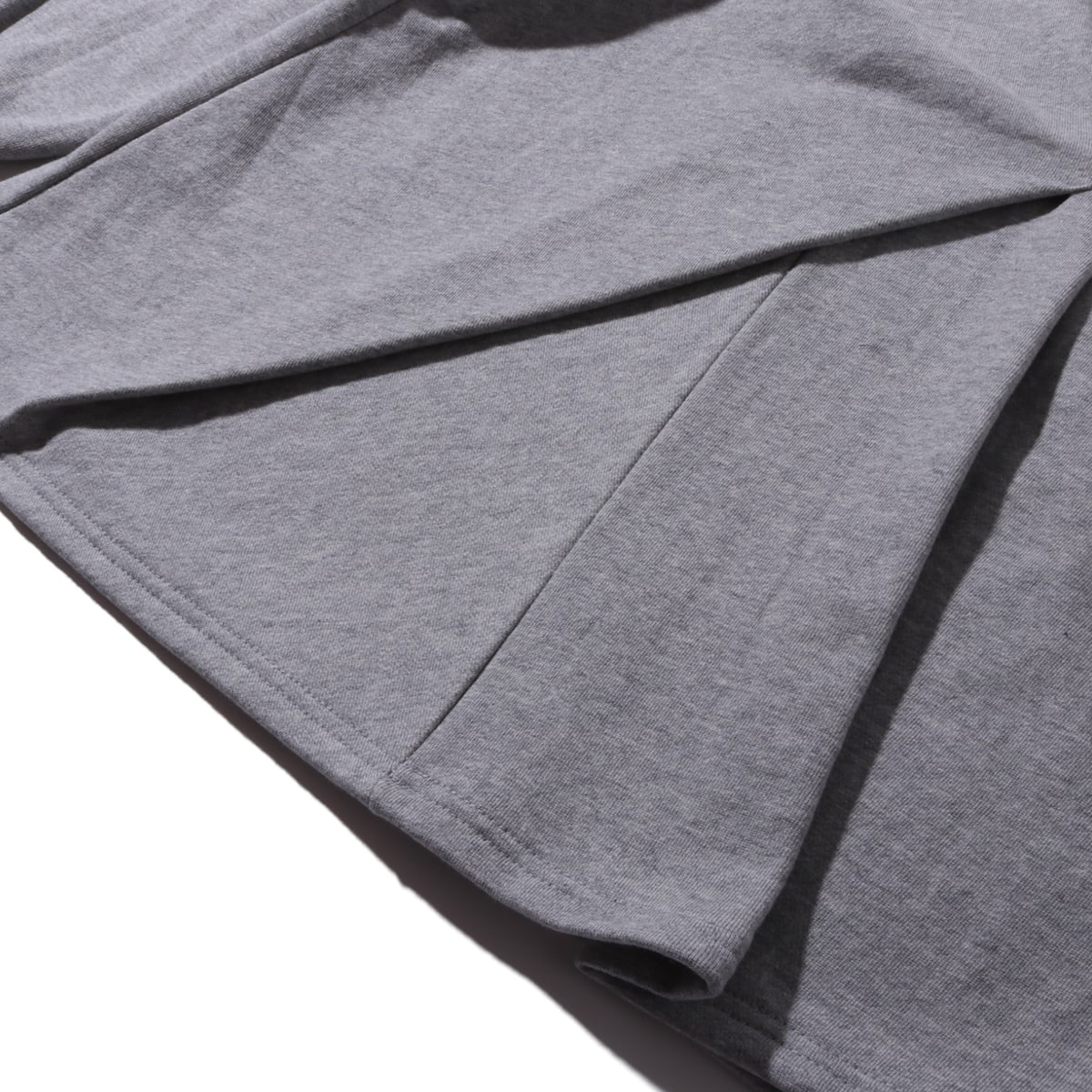 atmos pink 前絞り スウェット ワンピース  GRAYの画像