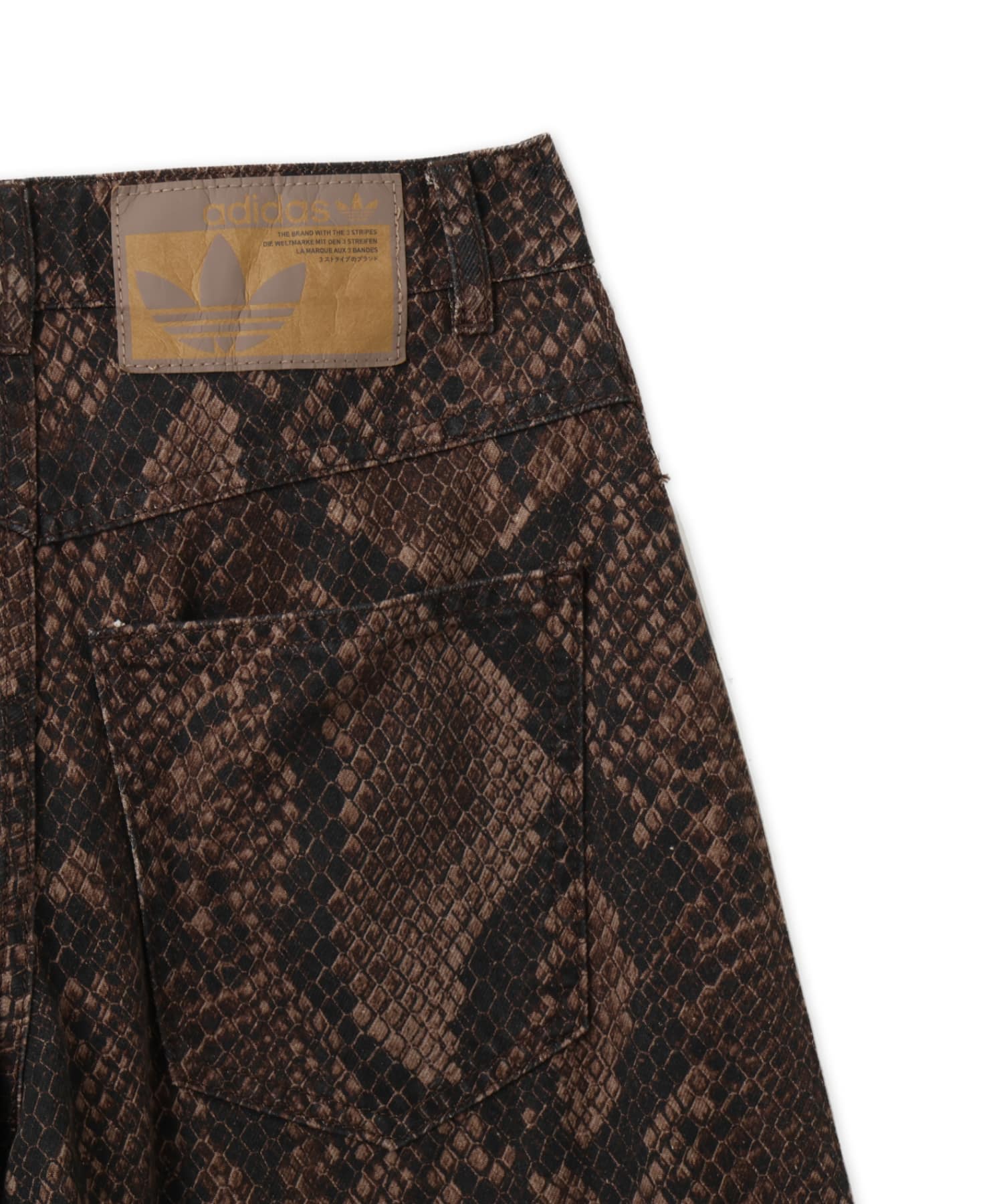 adidas SNAKE PRINT DENIM BERMUDA アースストレータ/オーロラコーヒーの画像