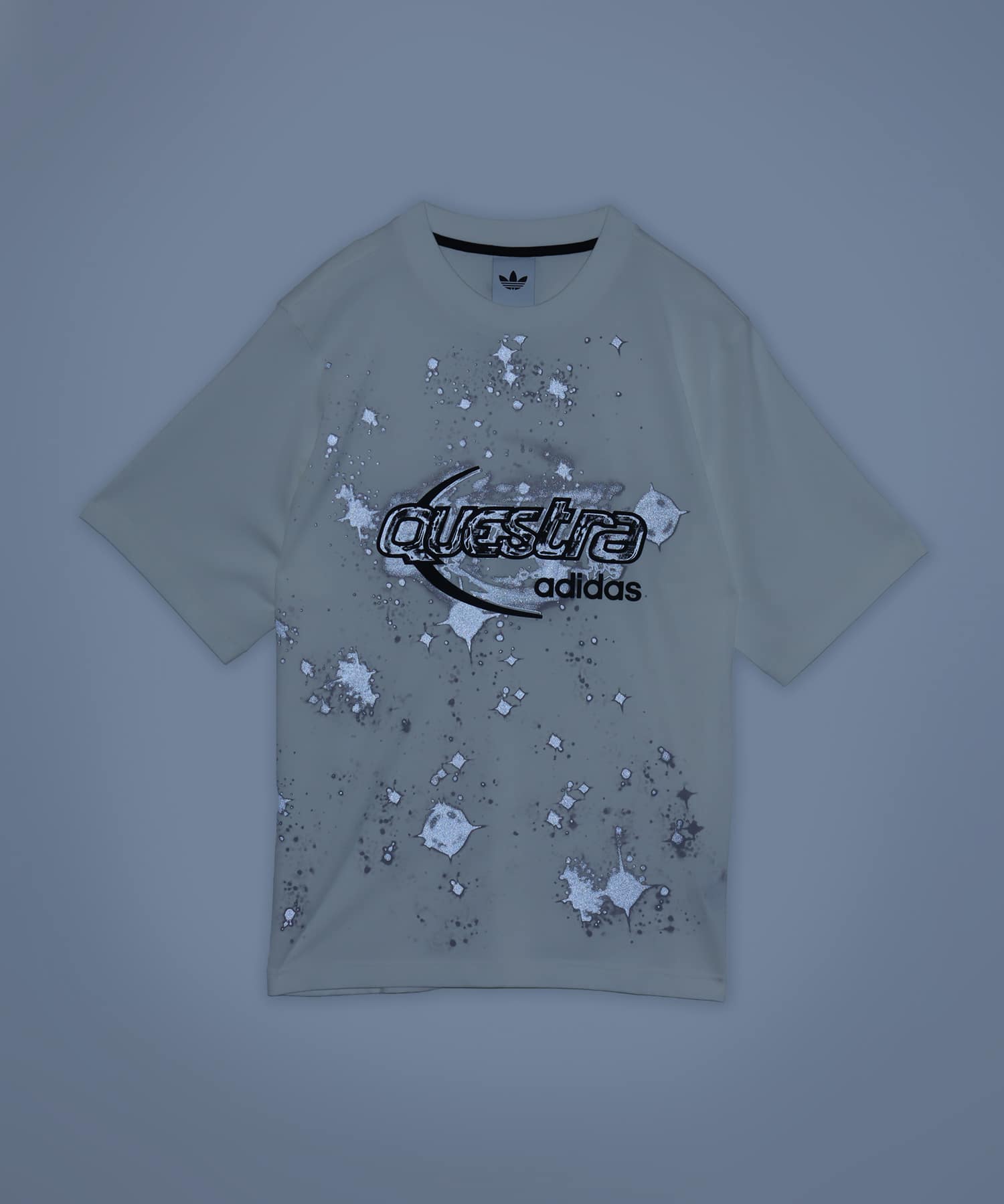 adidas ADILENIUM 5.0  GRAPHIC TEE オフホワイトの画像