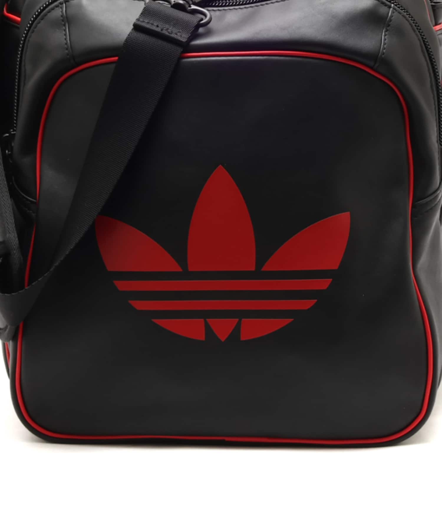 adidas CHAVARRIA PREMIUM LEATHER GYM BAG ブラックの画像
