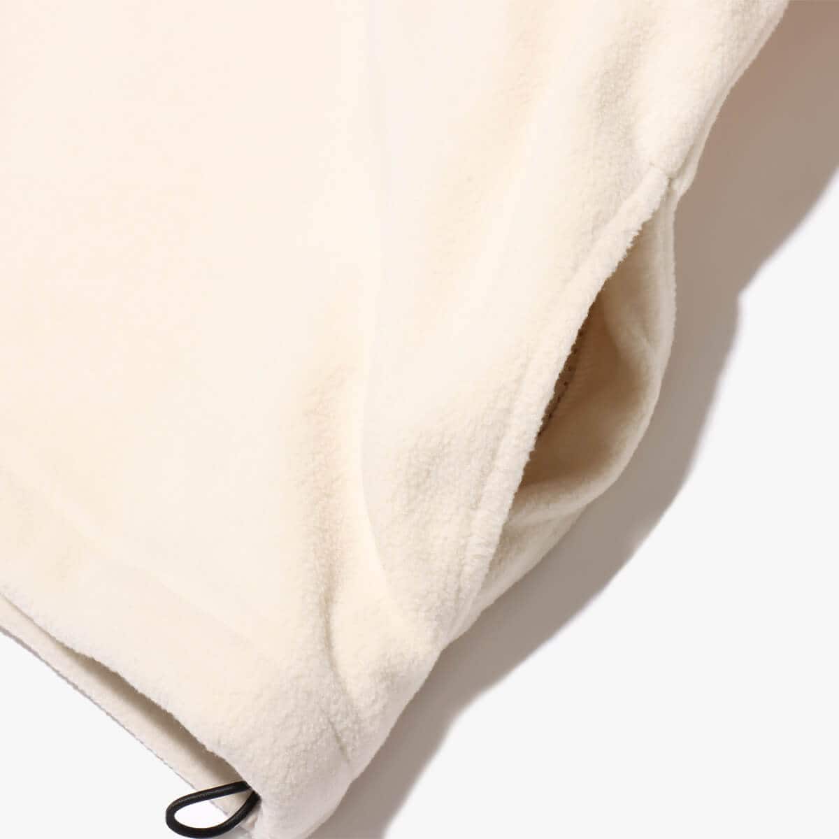 atmos HALF ZIP FREECE TOPS WHITEの画像
