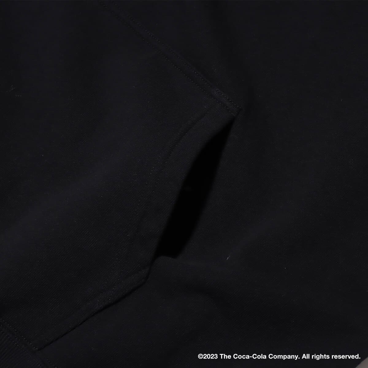 Coca Cola | atmos Hoodie BLACKの画像