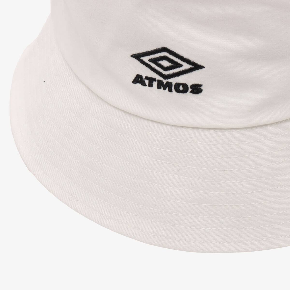 UMBRO X atmos BUCKET HAT WHITEの画像