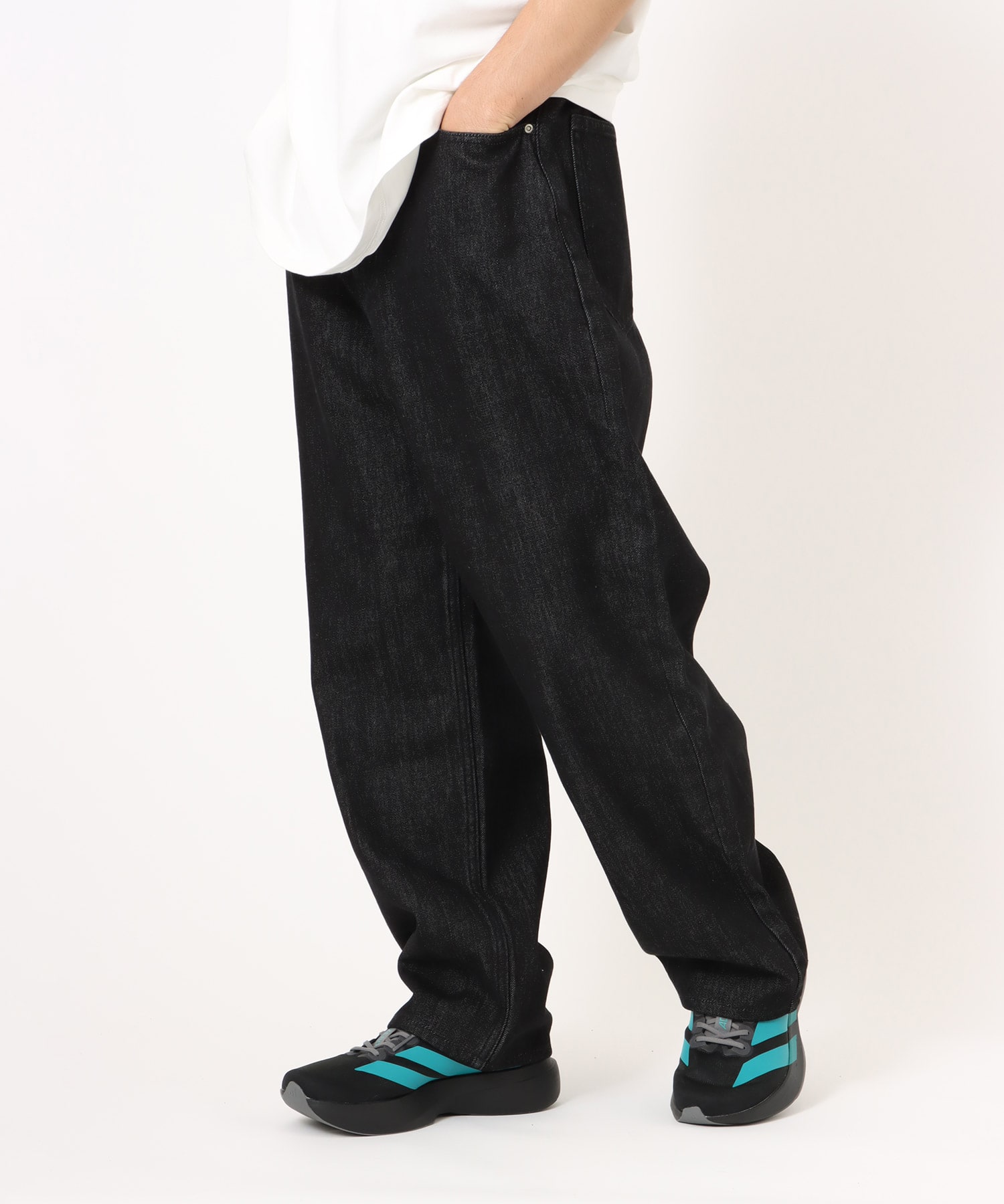 atmos Baggy Denim Pants BLACKの画像