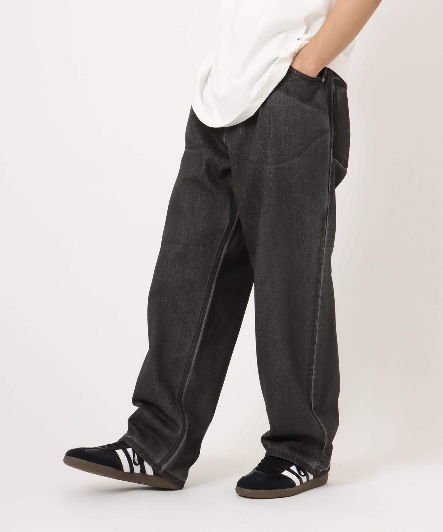 atmos Spray Print Baggy Denim Pants BLACKの画像