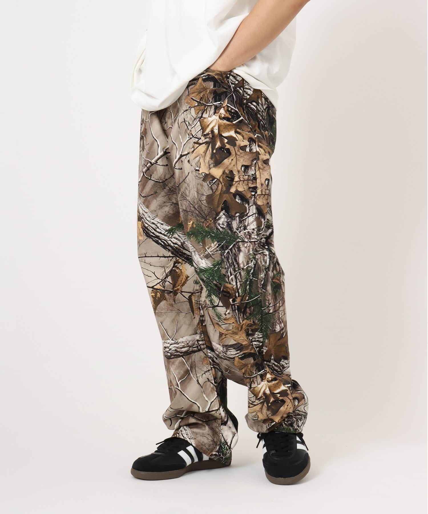 atmos Tree Camo Pattern Baggy Pants BEIGE CAMOUFLAGEの画像