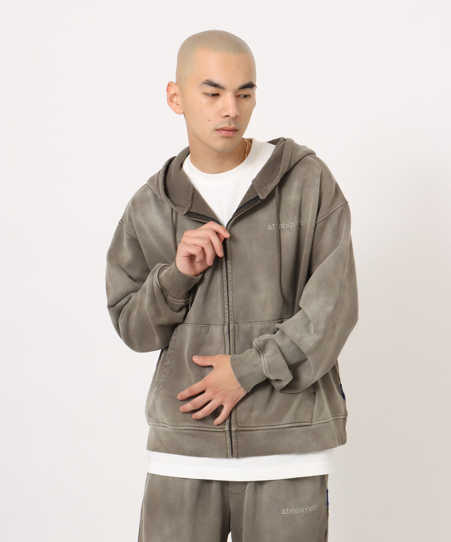 atmos Fade Color Zip-up Hooded Sweatshirt BEIGEの画像