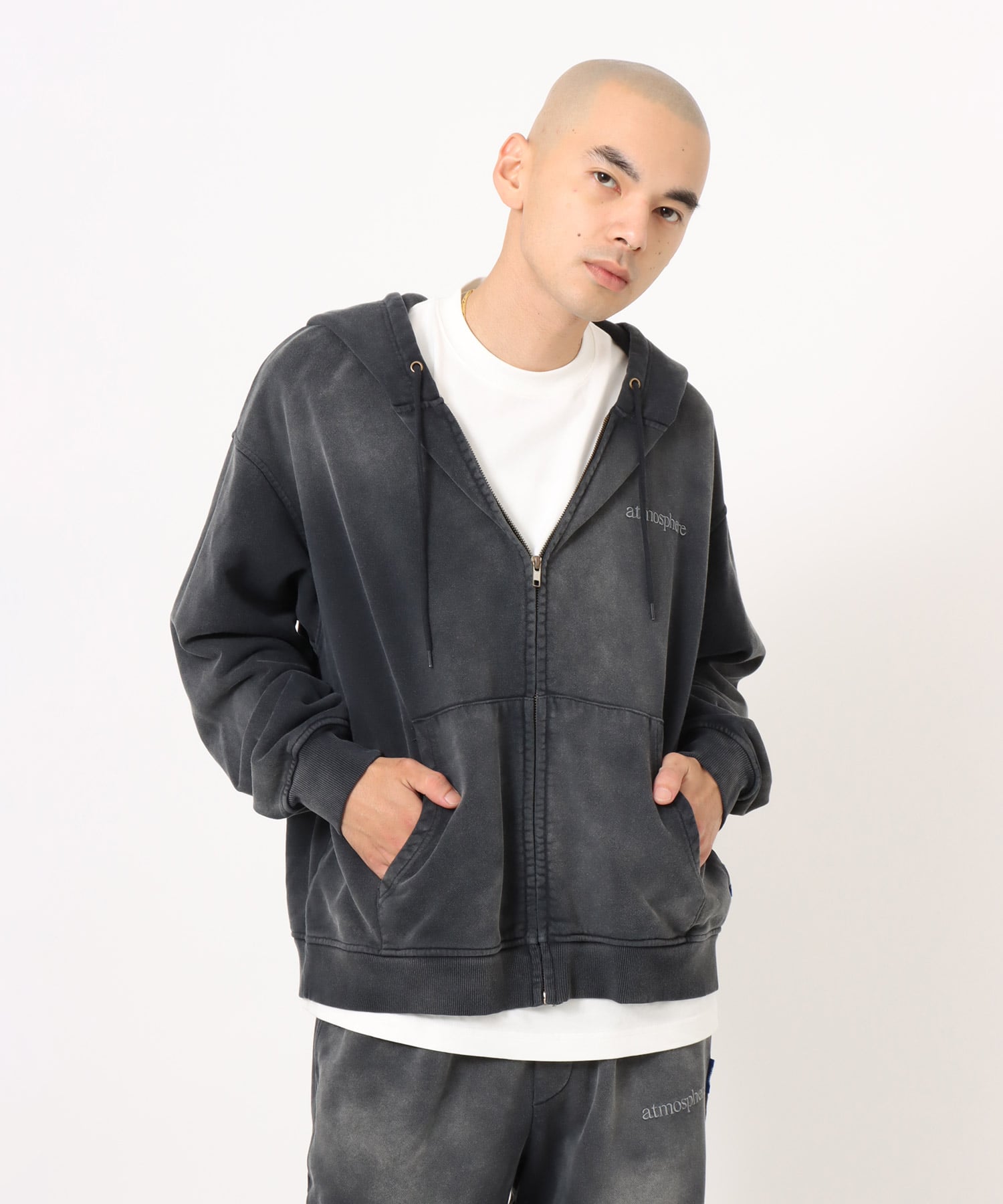 atmos Fade Color Zip-up Hooded Sweatshirt BLACKの画像